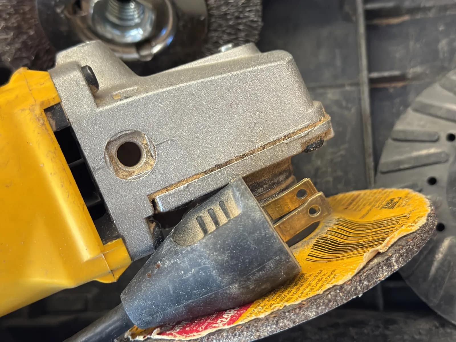 DeWalt 4.5” Angle Grinder, photo 5 of 8