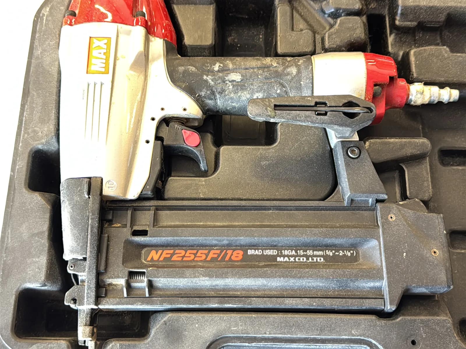 Max NF255F/18 Brad Nailer, photo 3 of 8