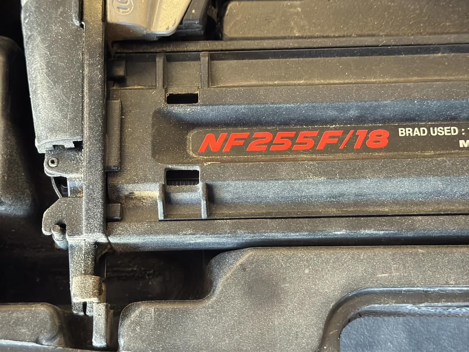 Max NF255F/18 Brad Nailer, photo 6 of 8