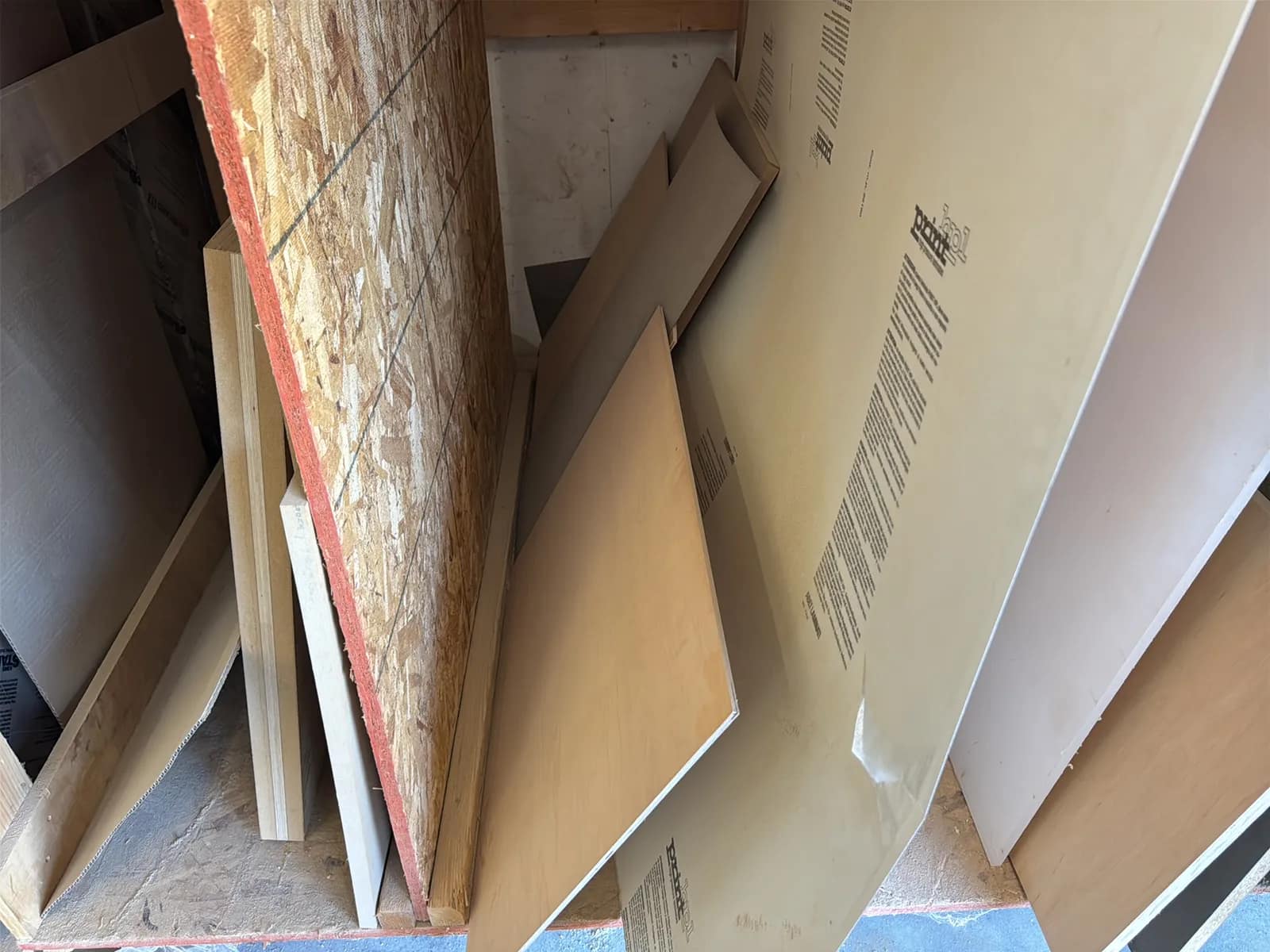 Contents Of Rack: Live Edge Slabs, Vaneer, And Safety Fencing, photo 10 of 21