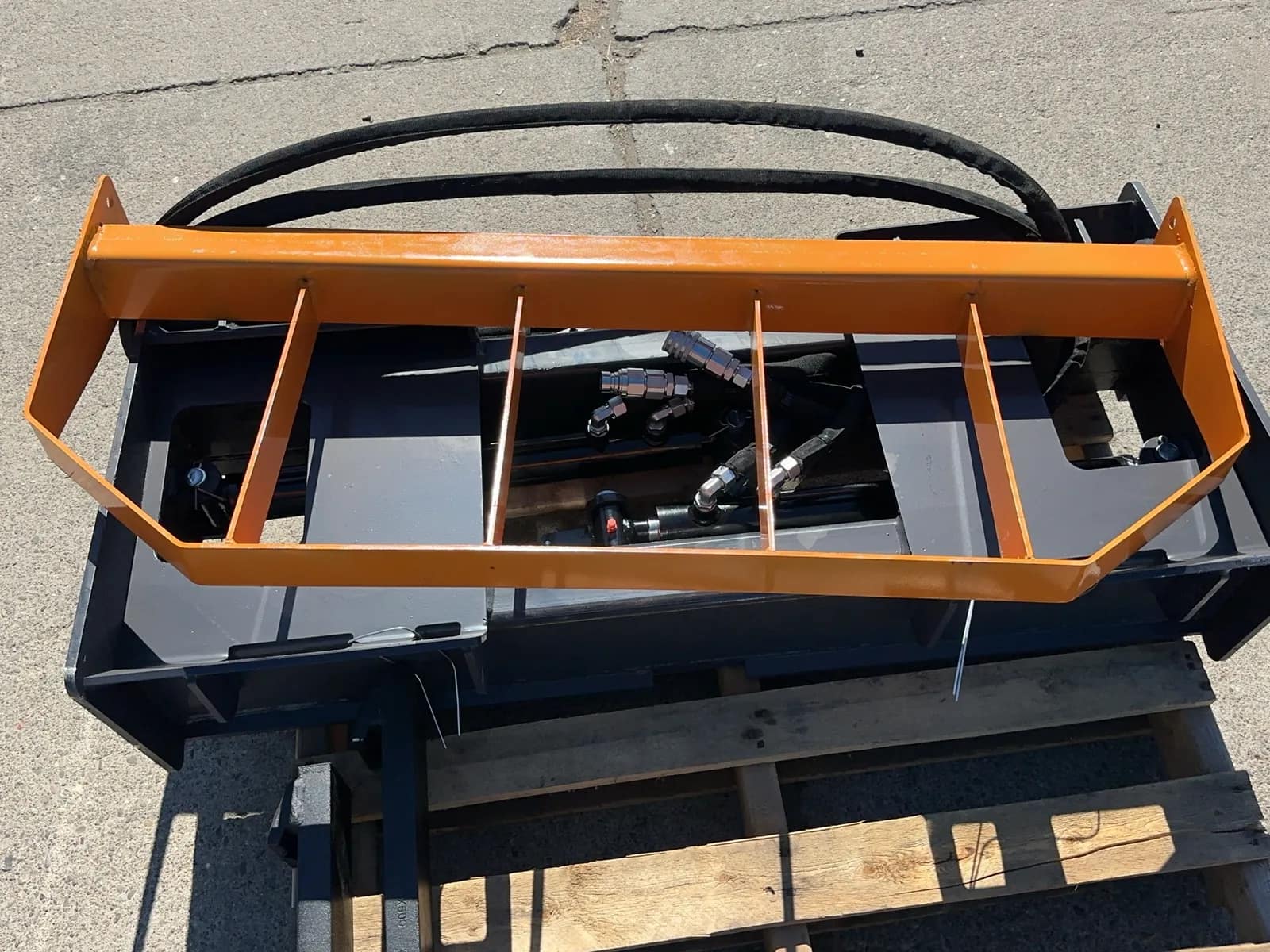2026 Arteer HPF-48L 48" Hydraulic Skid Steer Fork Attachment (Unused), photo 8 of 11