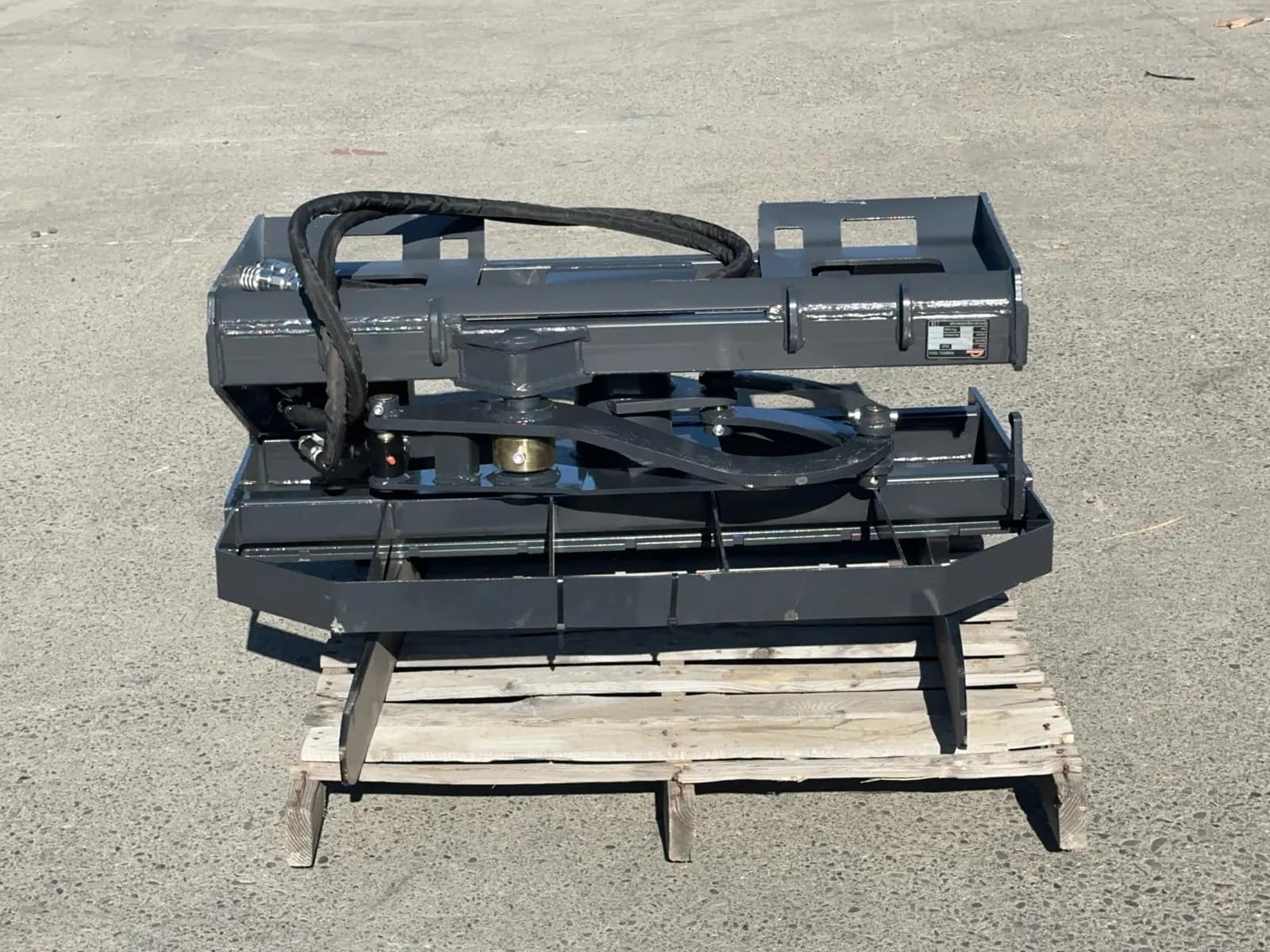 2026 Arteer RPT-42L Rotating Hydraulic Skid Steer Fork Attachment (Unused), photo 5 of 15