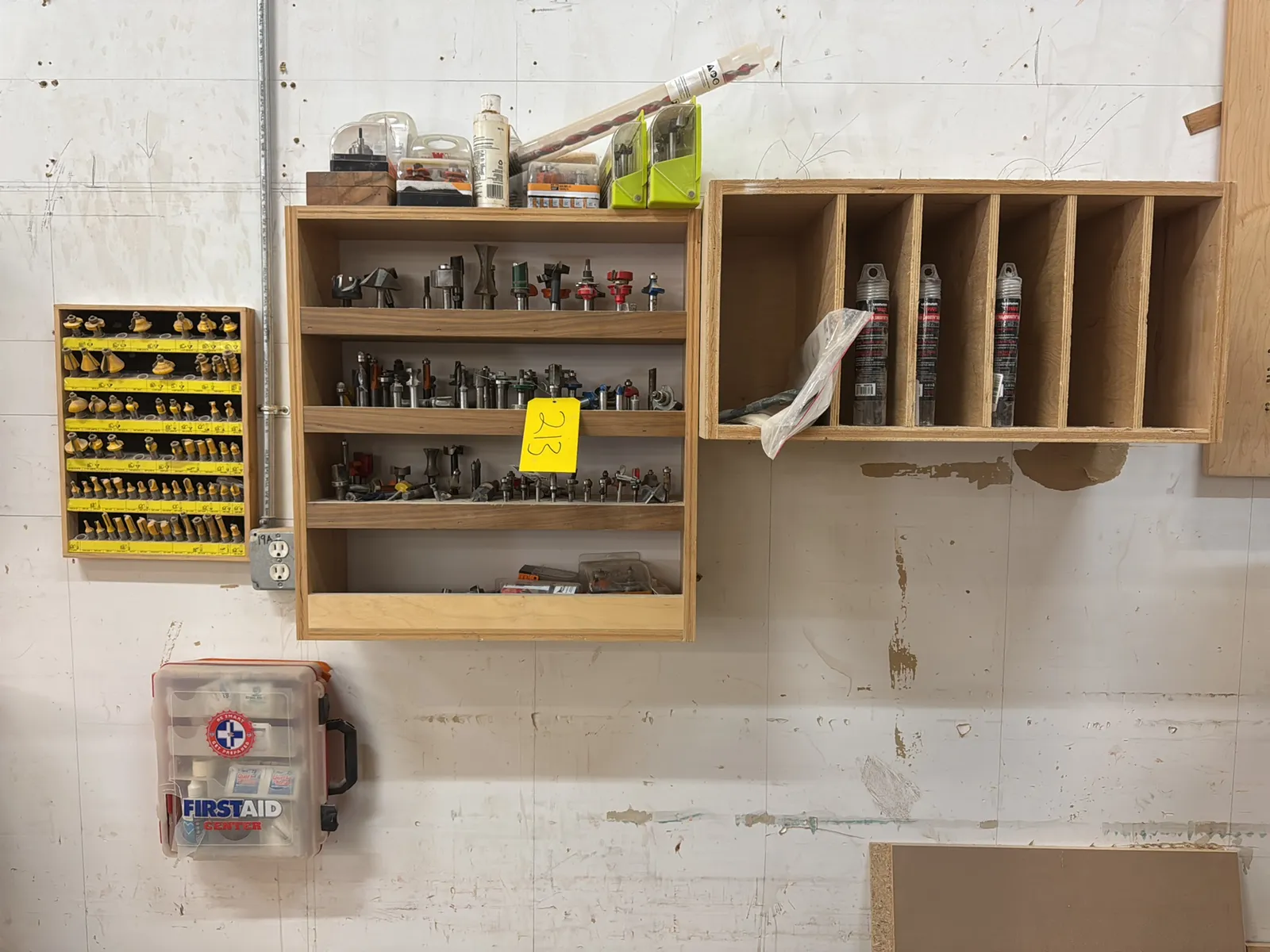 wall-mounted-cabinets-with-assorted-woodworking-tooling-0f1321