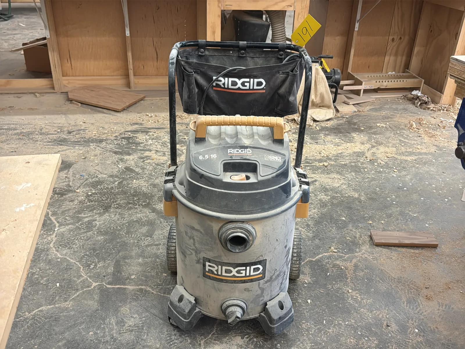 Ridgid 6.5HP 16 Gallon Shop Vacuum, photo 1 of 7