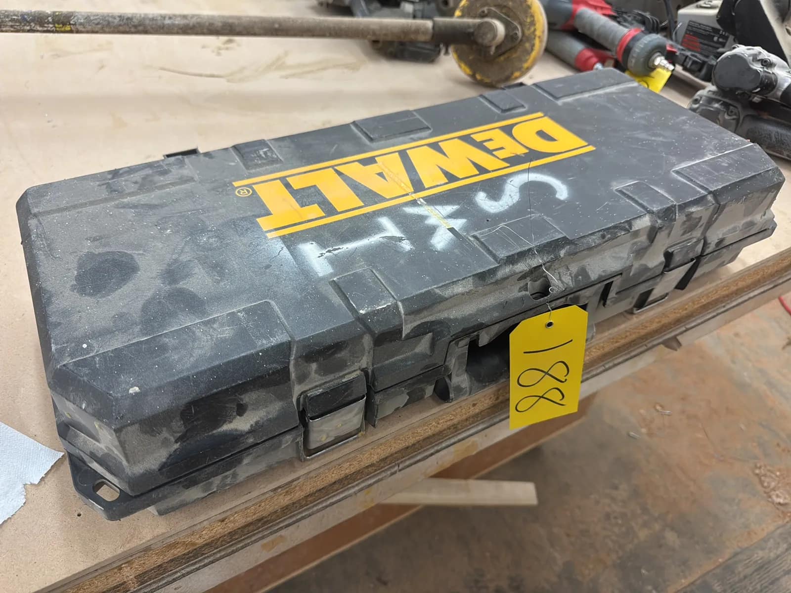 DeWalt Cordless Reciprocating Saw With (2) Batteries, Charger And Case, photo 2 of 6