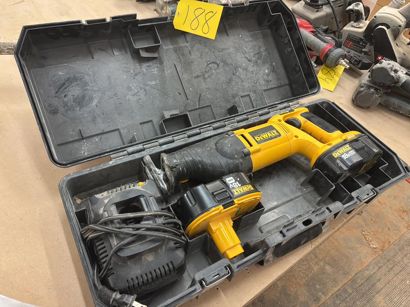 DeWalt Cordless Reciprocating Saw With (2) Batteries, Charger And Case, photo 1 of 6