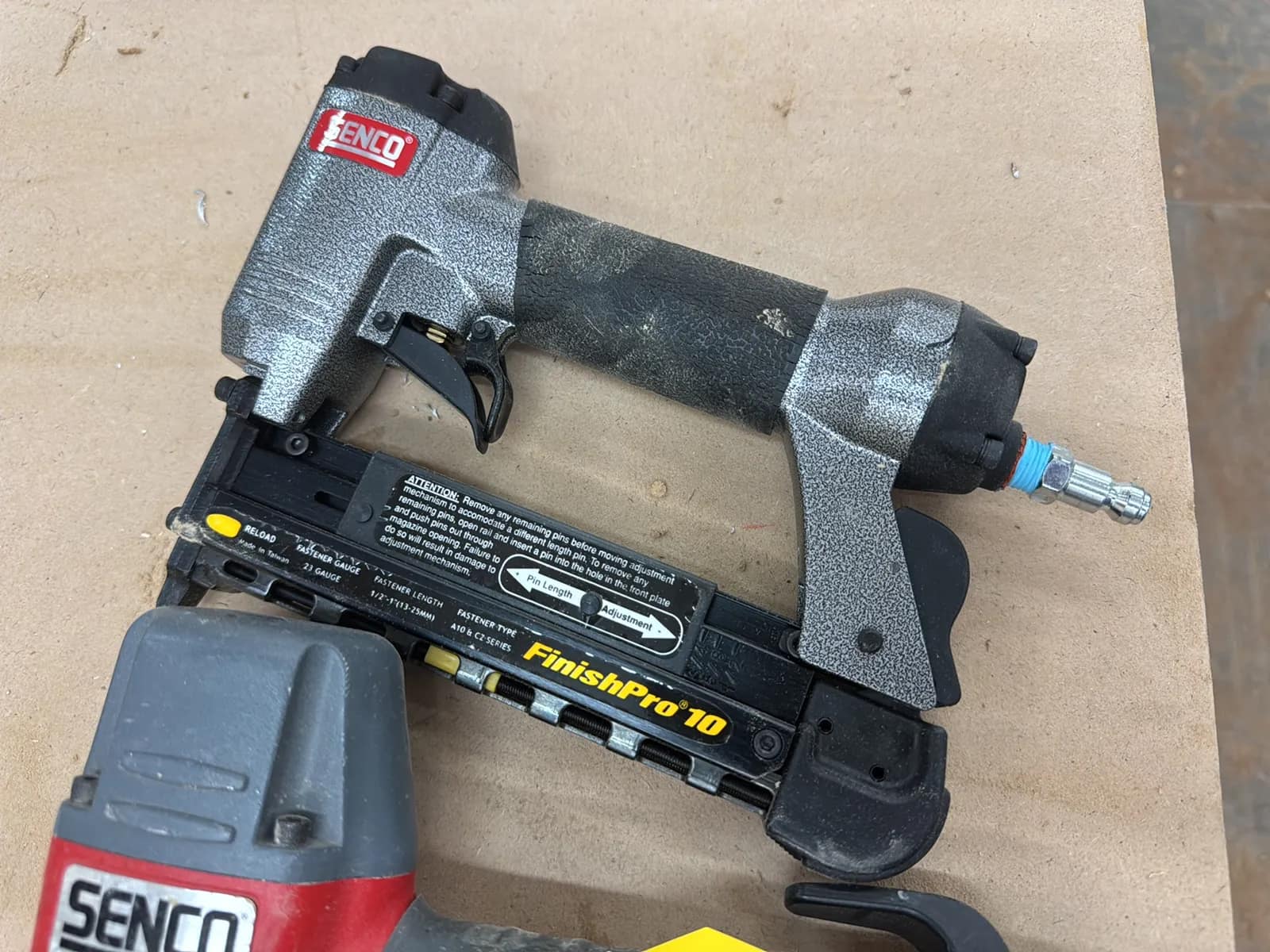 (3) Senco Pneumatic Staple Guns, photo 4 of 6
