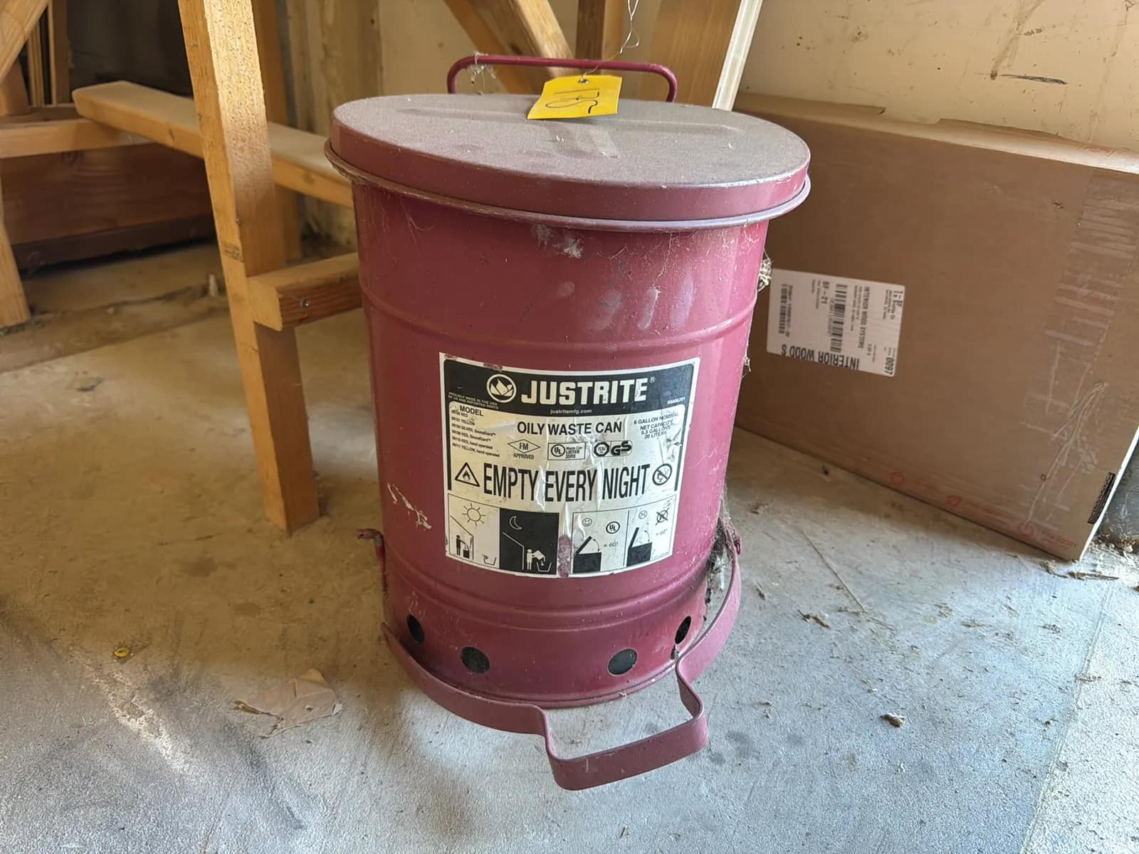 Justrite Oily Waste Can With Table, photo 2 of 6