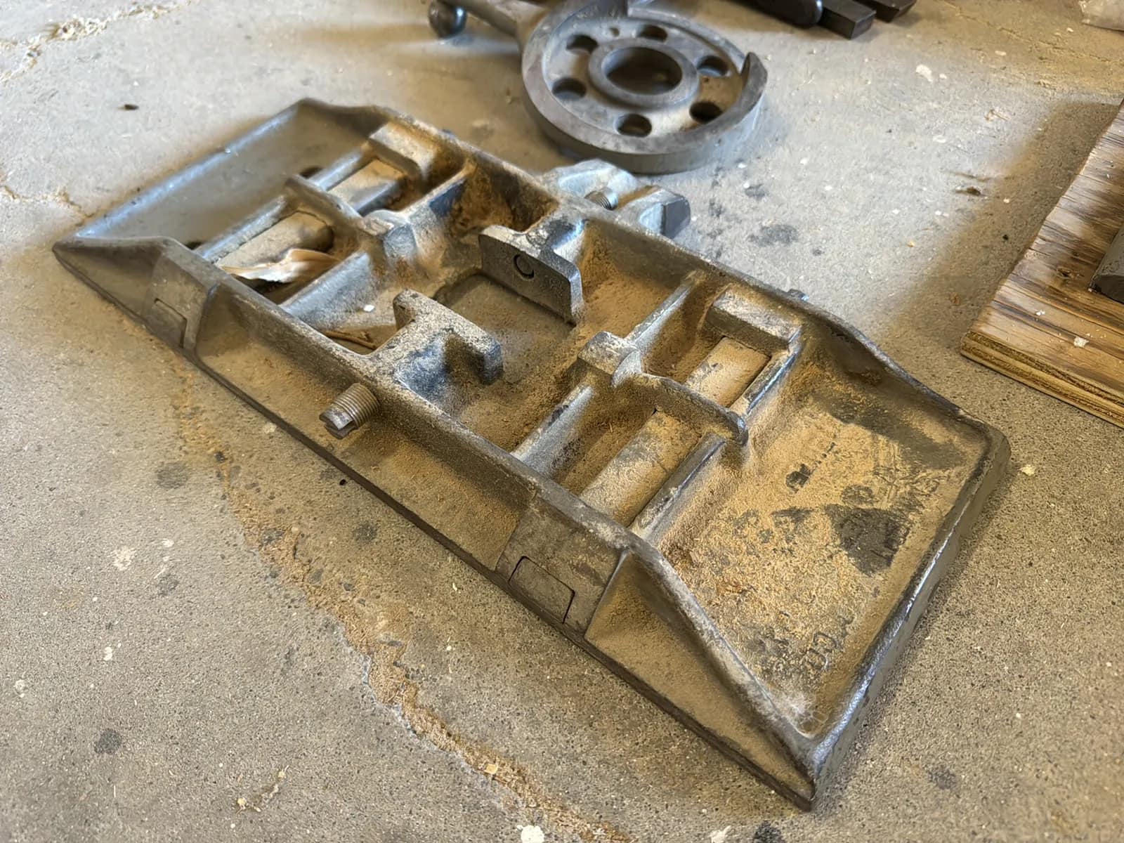 Emmert Pattern Maker’s Vices Vintage Table Mounted Wood Vises, photo 3 of 12