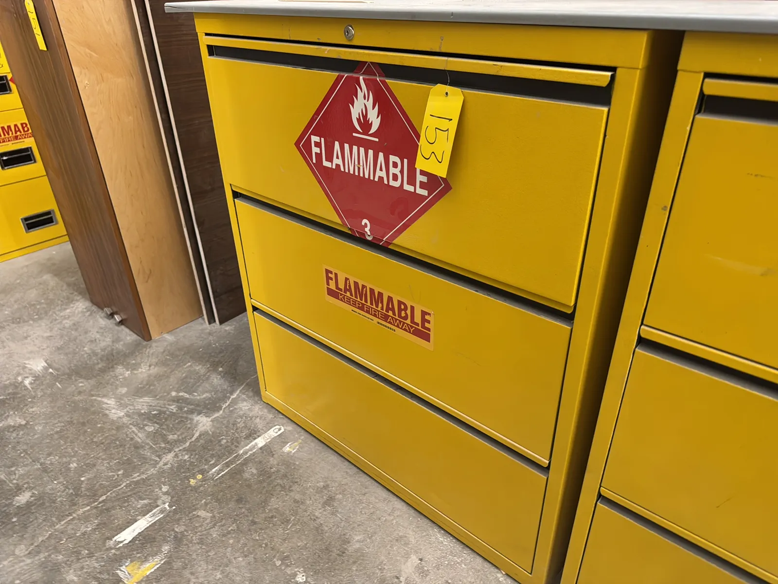 Steel Cabinet With Contents: Assorted Paint, photo 2 of 6