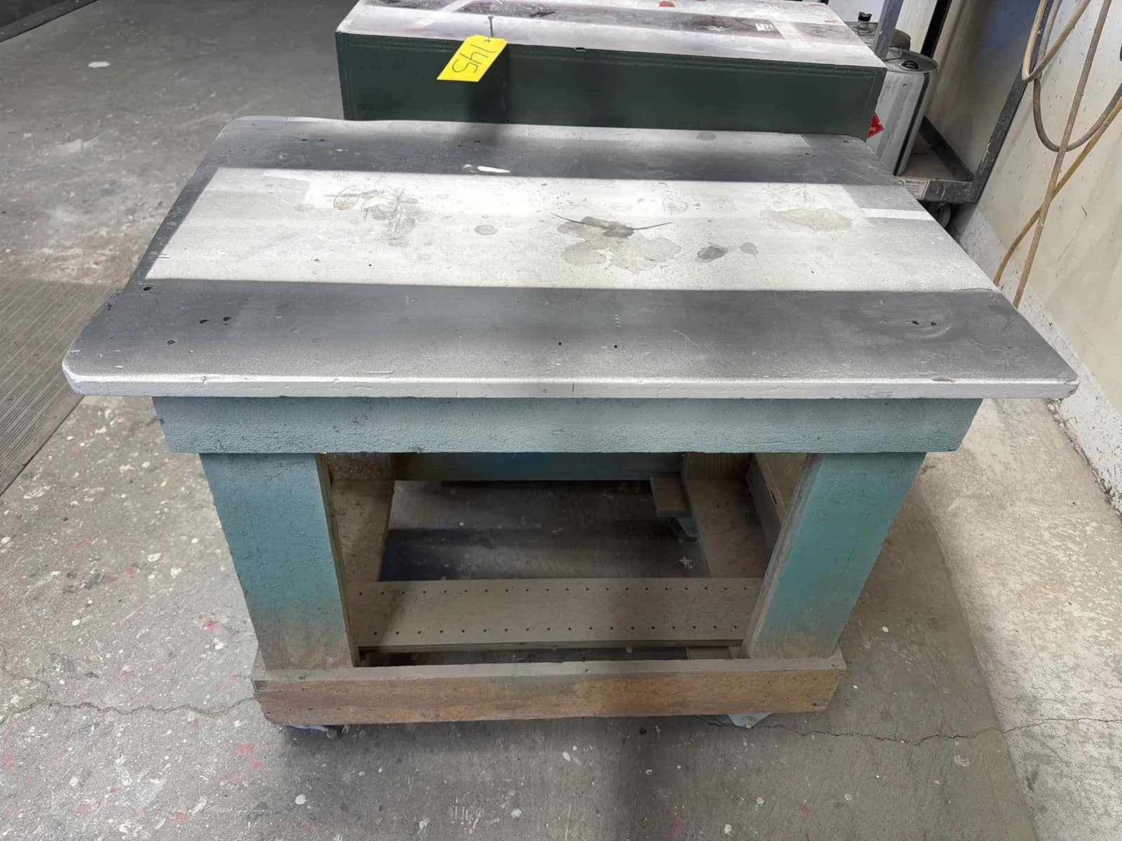 (2) Rolling Shop Carts, photo 5 of 9