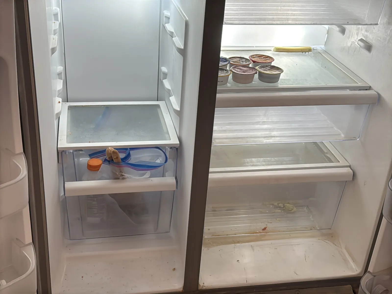 Whirlpool Refrigerator WRS571CIHZ01, photo 8 of 9