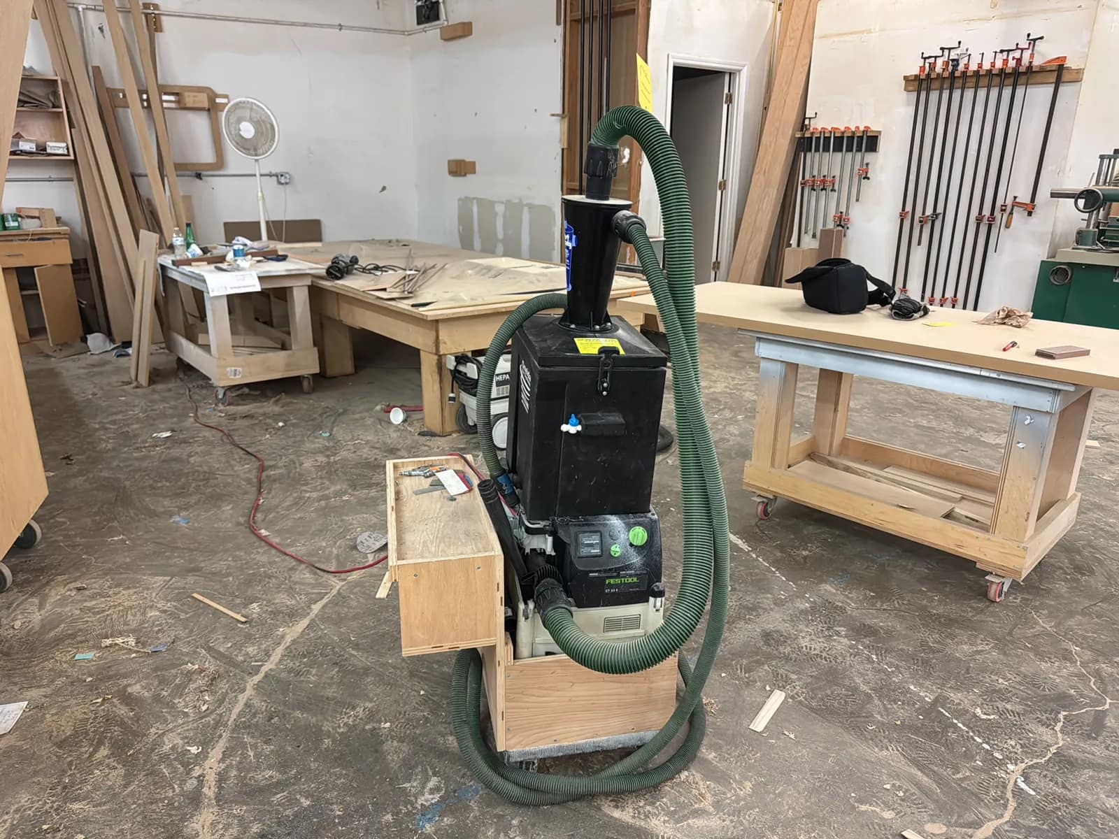 festool-cleantec-vacuum-with-filter-custom-cart-and-more-mug0gtoq