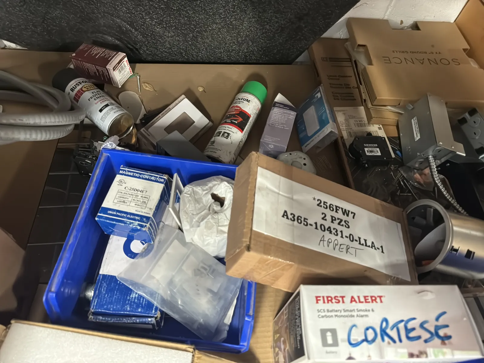 Contents Of (1) Shelf: Assorted Electrical Supply, photo 3 of 14