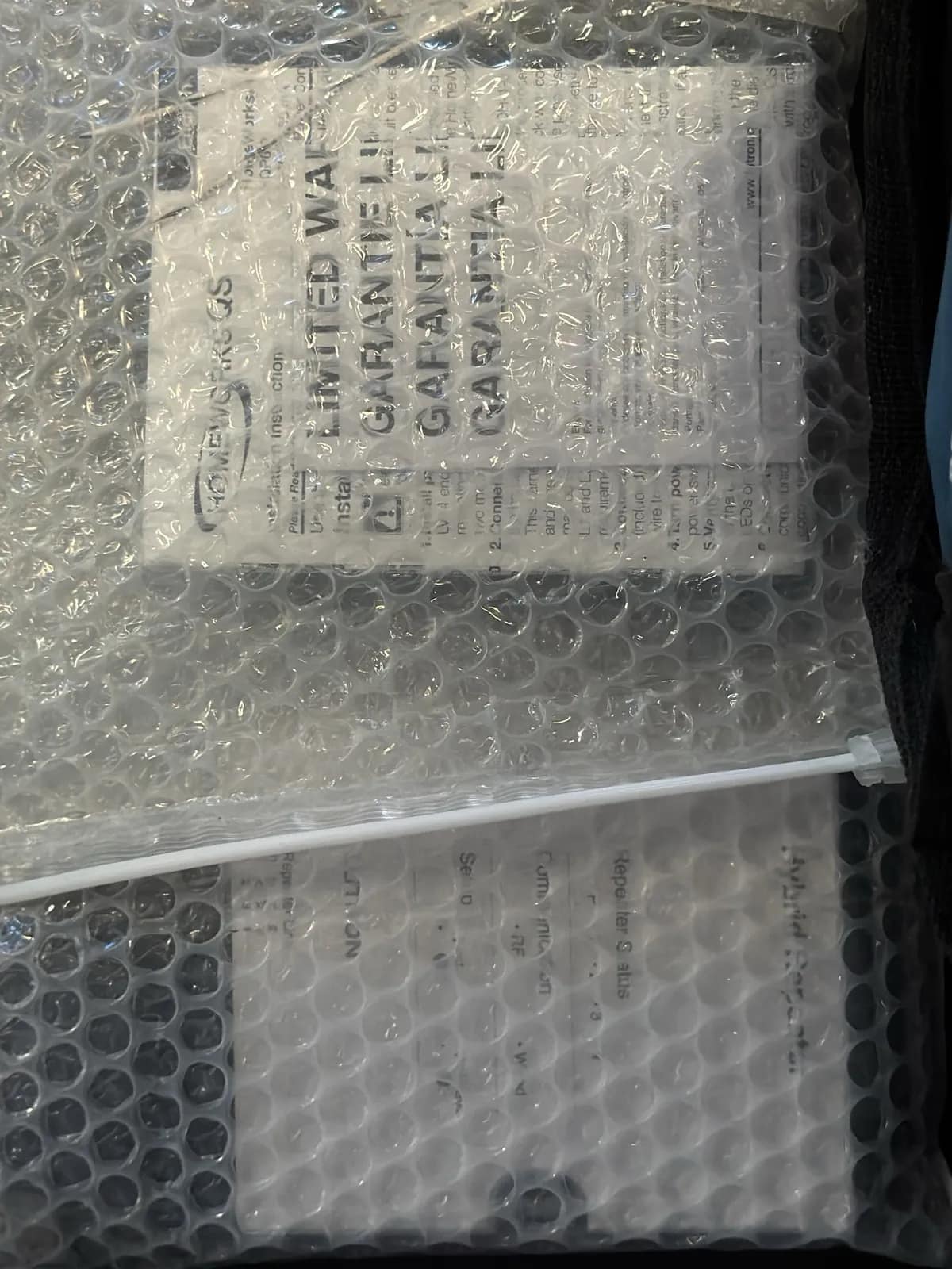 Contents Of Bin: Lutron Homewqrks QS Components, Samples, Bags And More, photo 9 of 18
