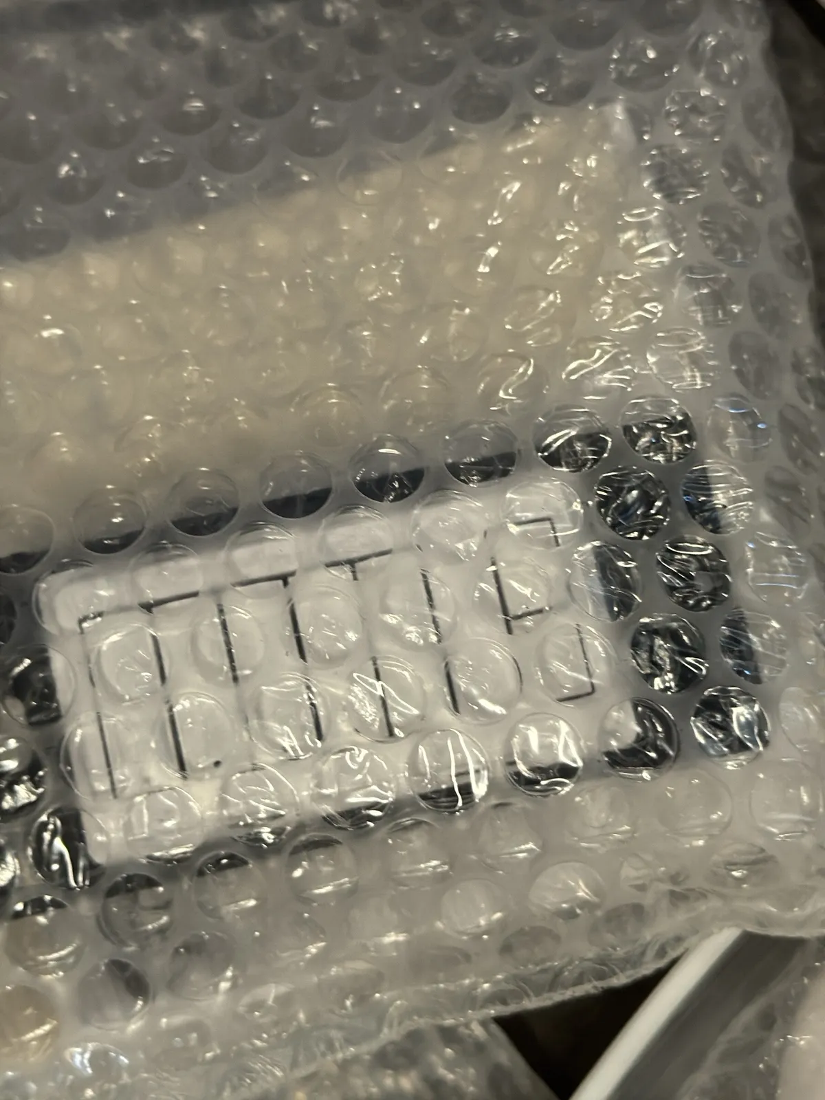 Contents Of Bin: Lutron Homewqrks QS Components, Samples, Bags And More, photo 5 of 18