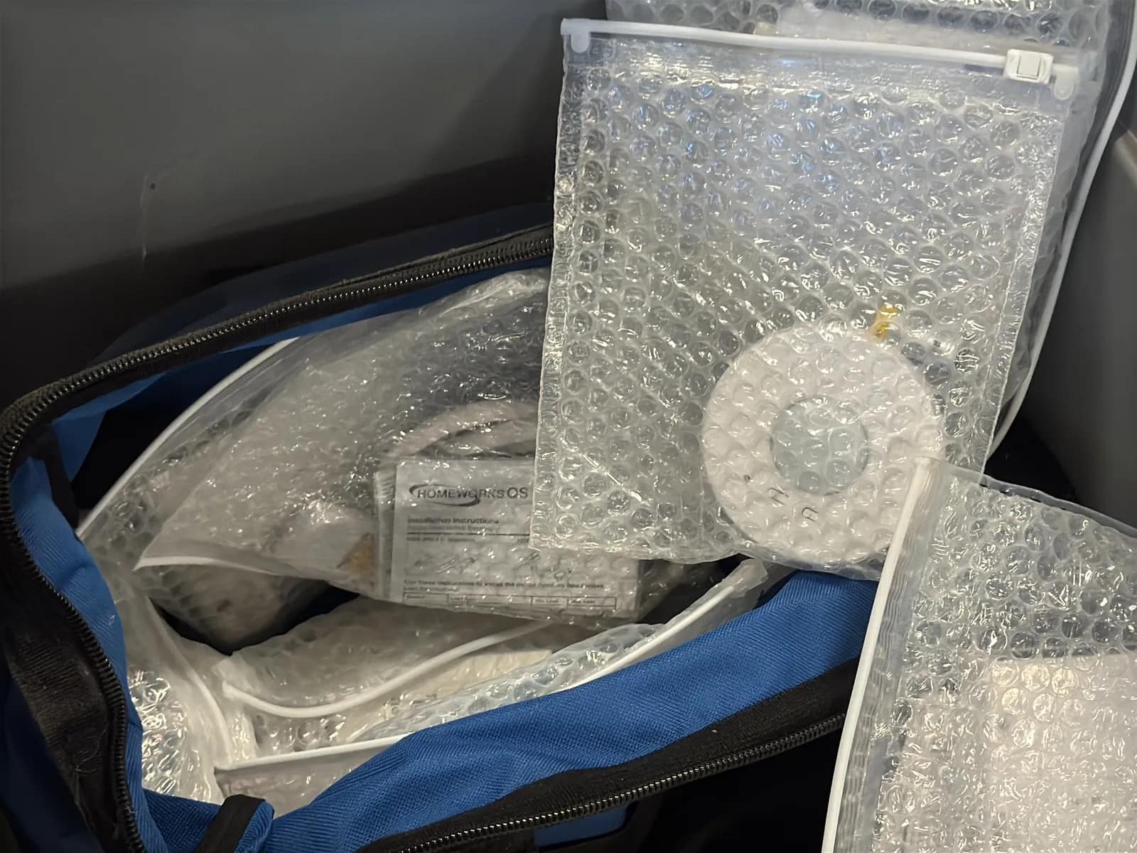Contents Of Bin: Lutron Homewqrks QS Components, Samples, Bags And More, photo 12 of 18