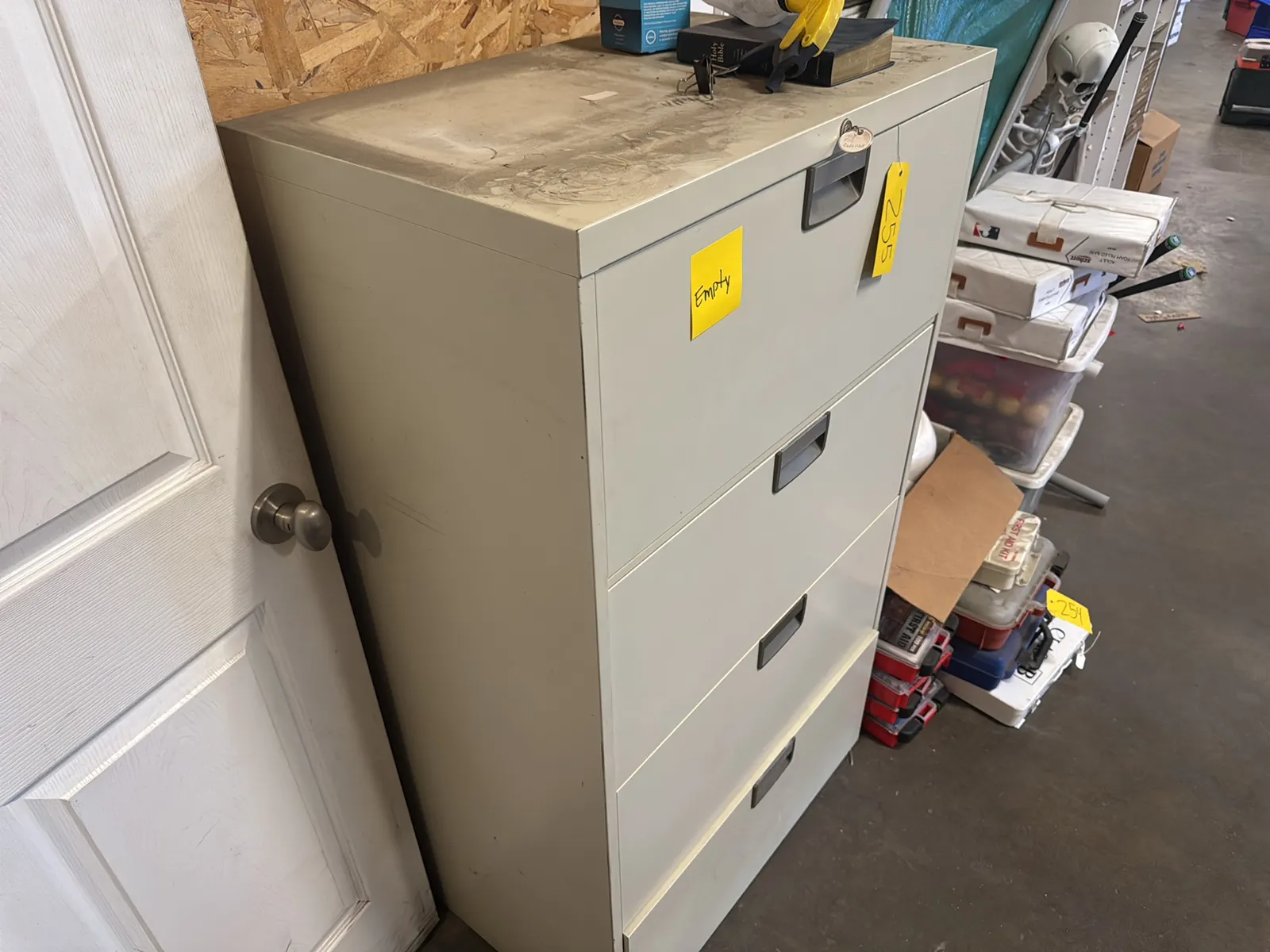 Metal Filing Cabinet With Contents: Empty Folders, photo 6 of 6