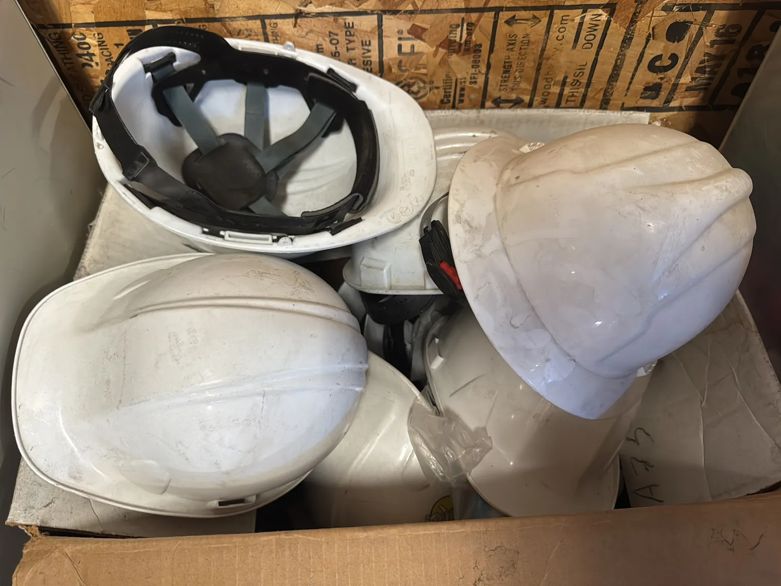 Bulk PPE Lot: Hardhats, First Aid Kits, Fire Extinguisher, photo 2 of 6
