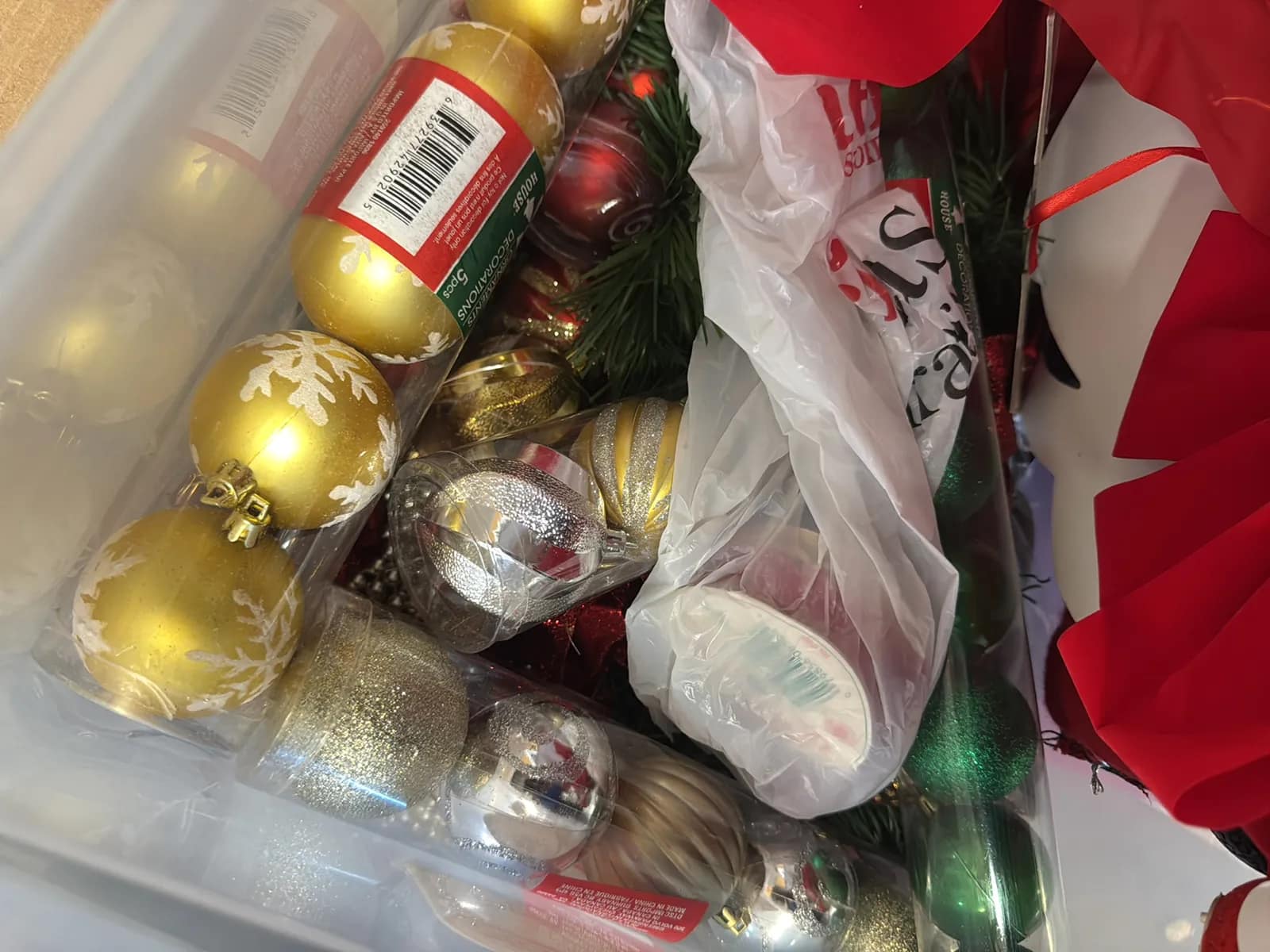 Bulk Lot: Office Holiday Decorations, Schutt Foam Baseball Bases, Football And More, photo 4 of 8