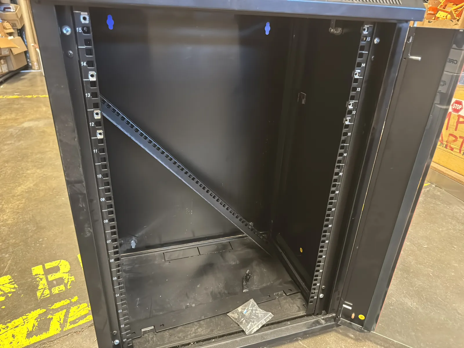 Sysracks Server Rack, photo 5 of 6