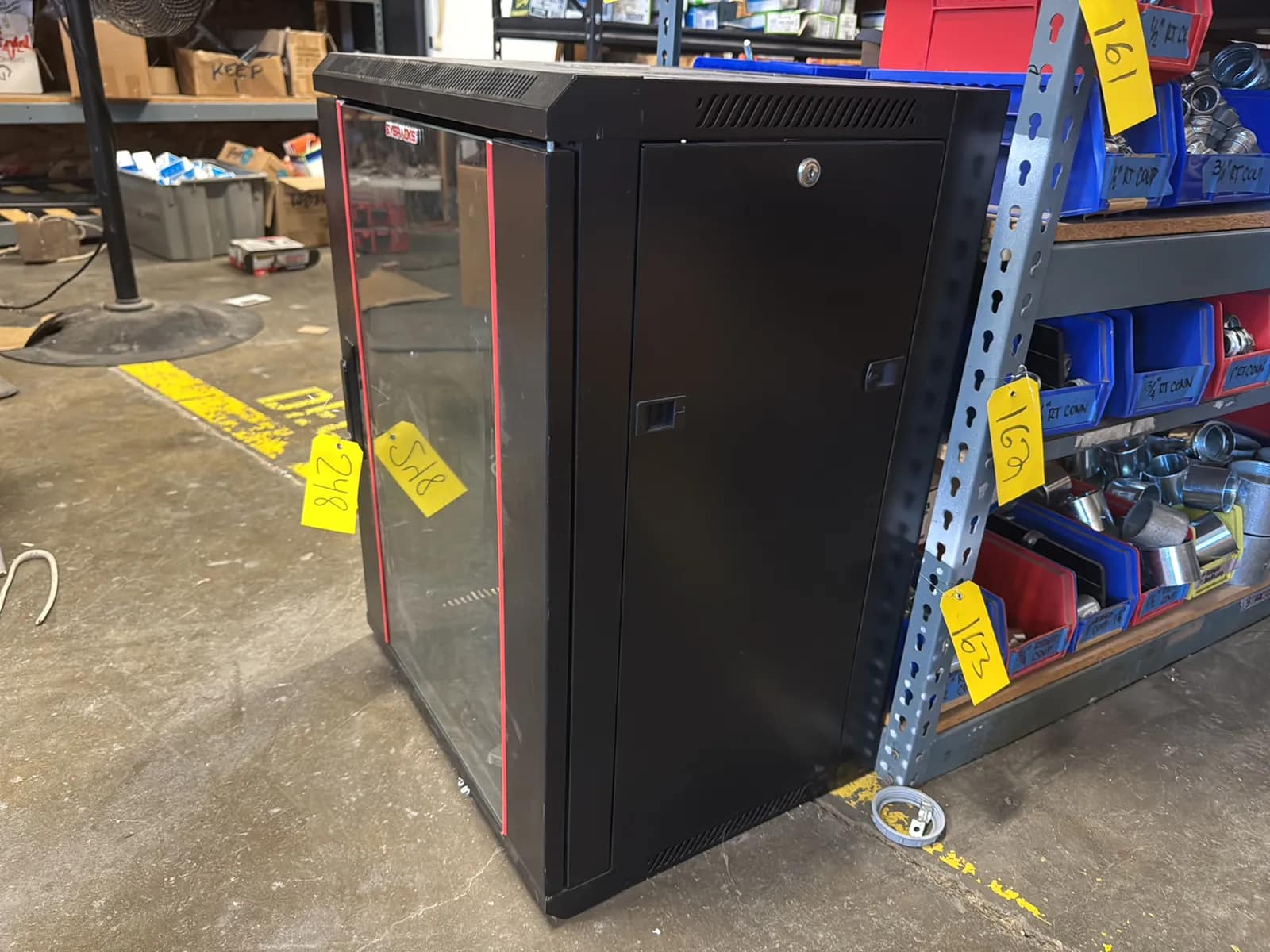 Sysracks Server Rack, photo 3 of 6