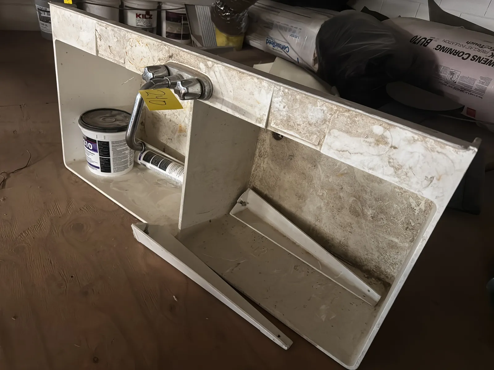 (2) Basin Floor Mount Utility Sink And Faucet, photo 3 of 7