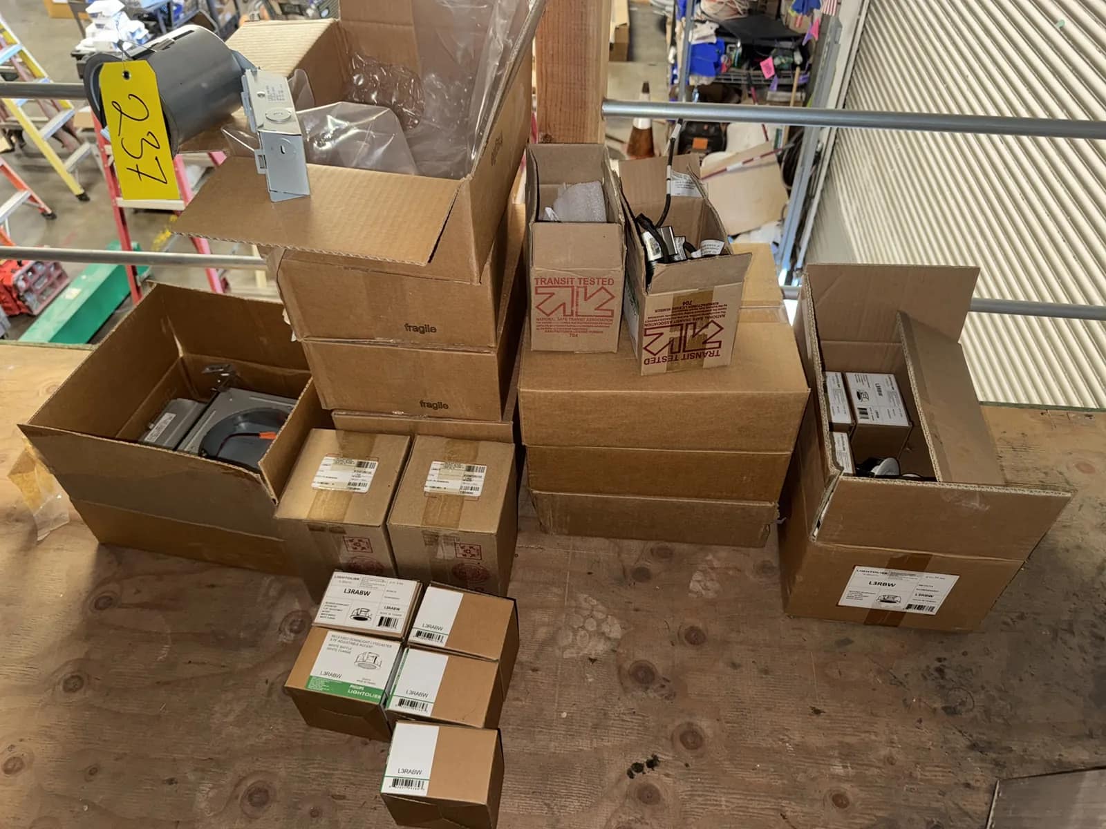 bulk-lot-assorted-recessed-lighting-fixtures-808656