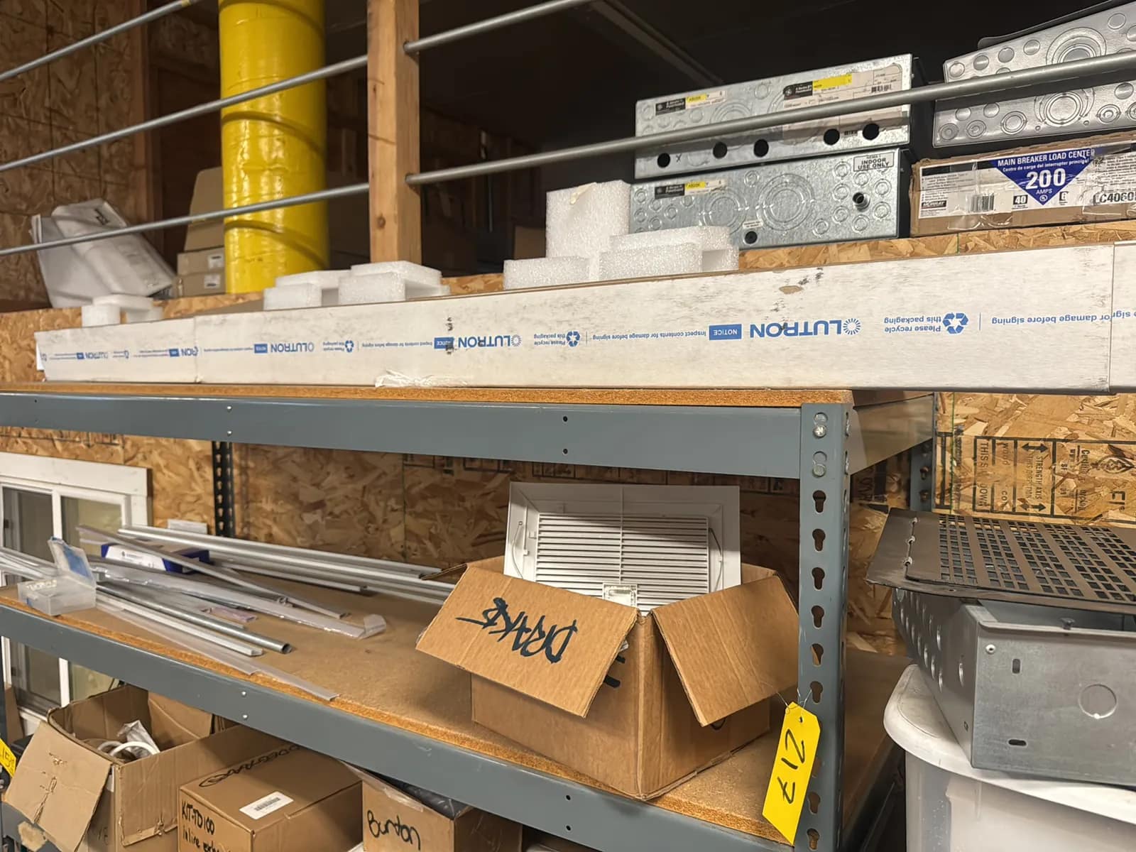 contents-of-top-2-shelves-lutron-92-horizontal-blinds-assorted-trim-and-more-de789e