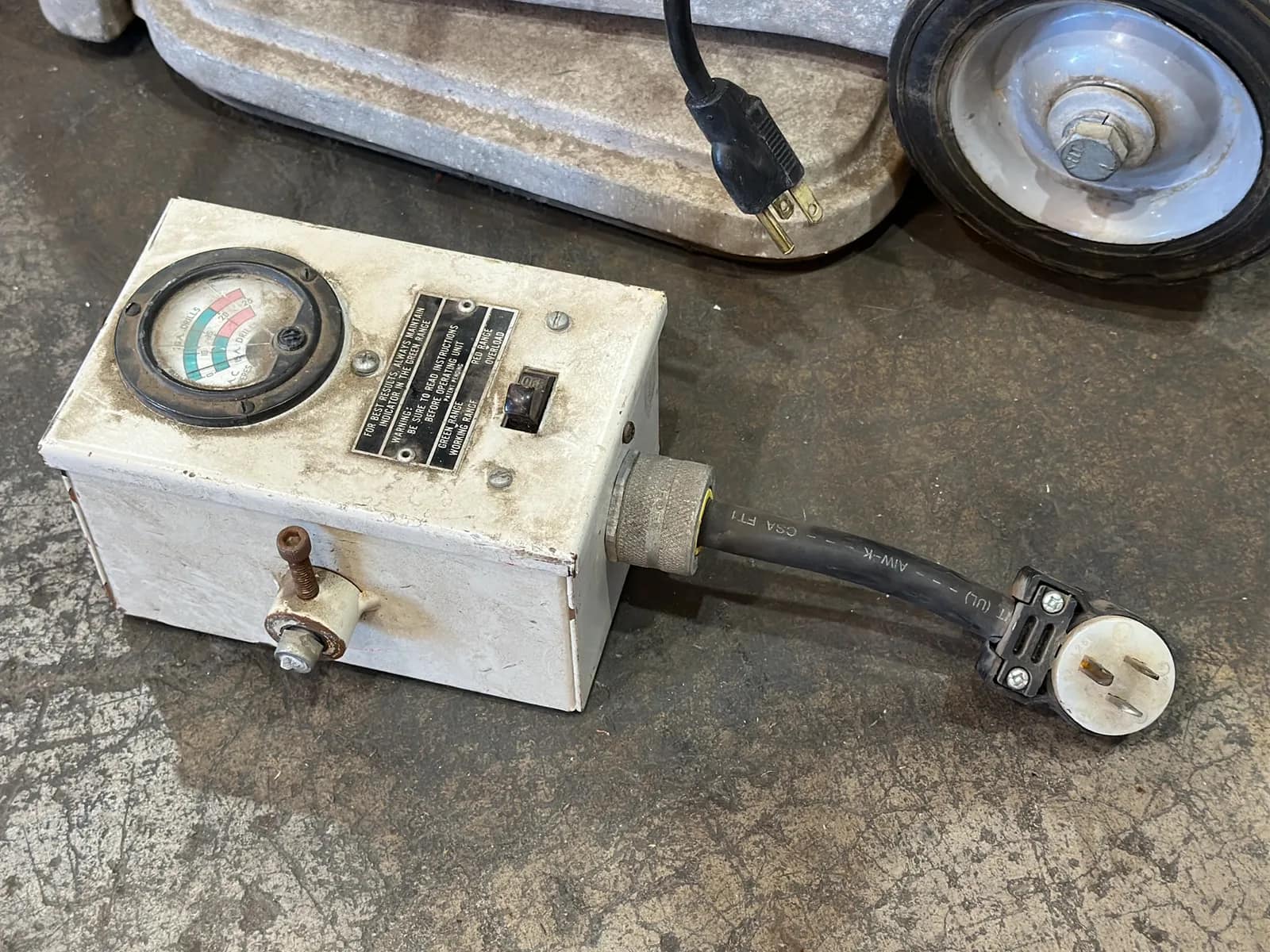 Milwaukee Heavy-Duty 4” to 14" Dymodrill Diamond Coring Motor with Dymorig Base-Stand, Vacuum Pump, and Bit, photo 10 of 10