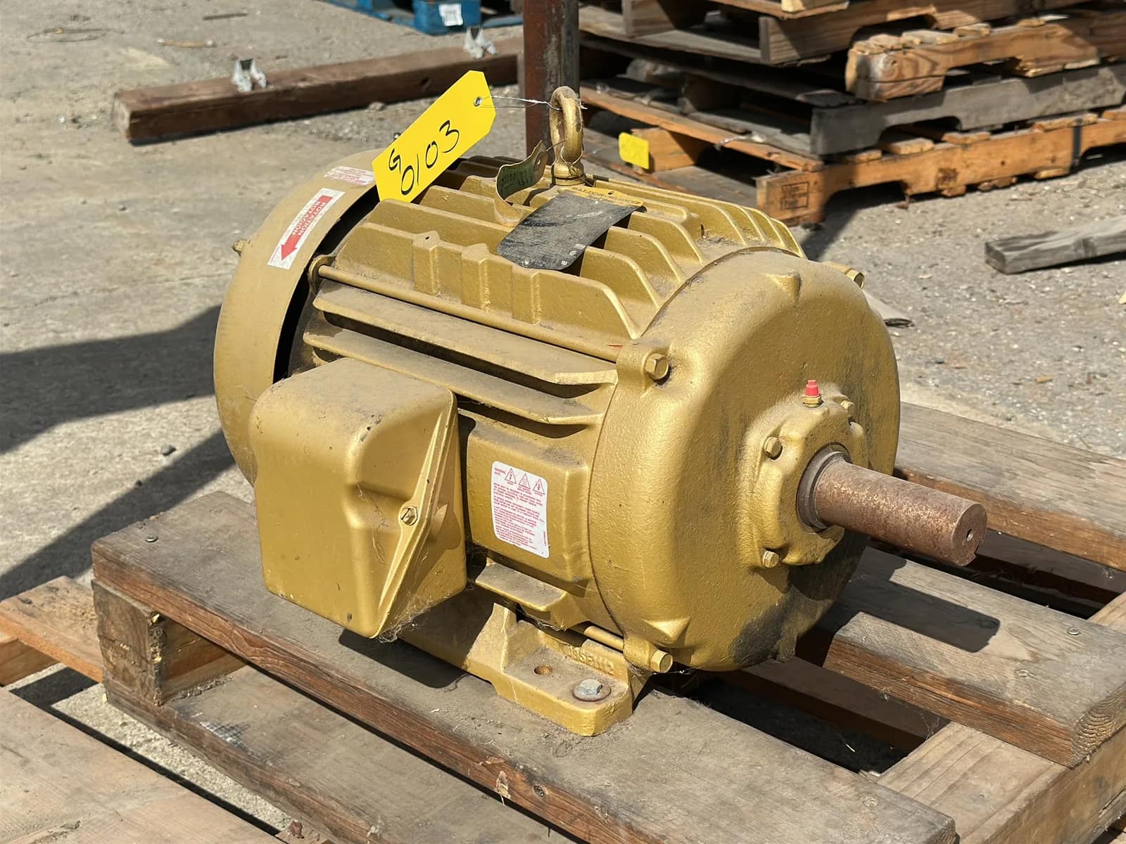 Contents Of Pallet: Baldor SuperE AC Motor And Steel Stand, photo 2 of 7