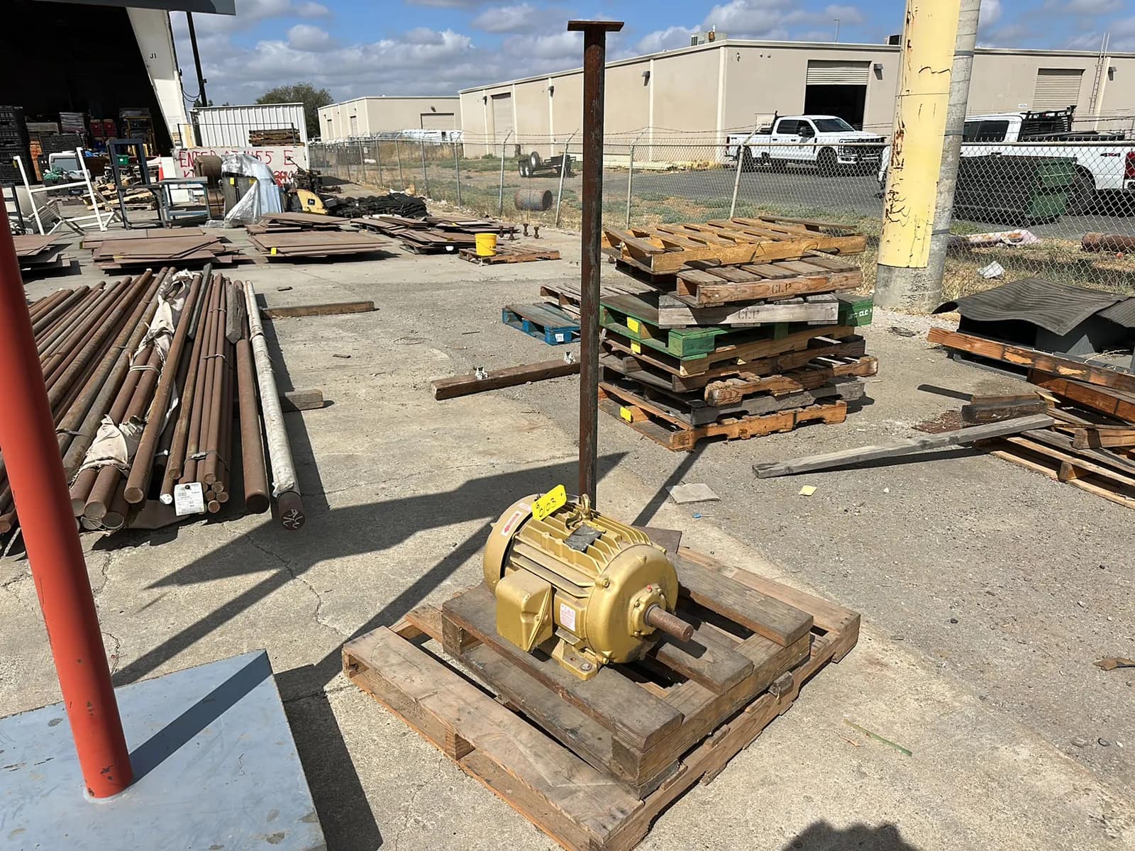 Contents Of Pallet: Baldor SuperE AC Motor And Steel Stand, photo 1 of 7