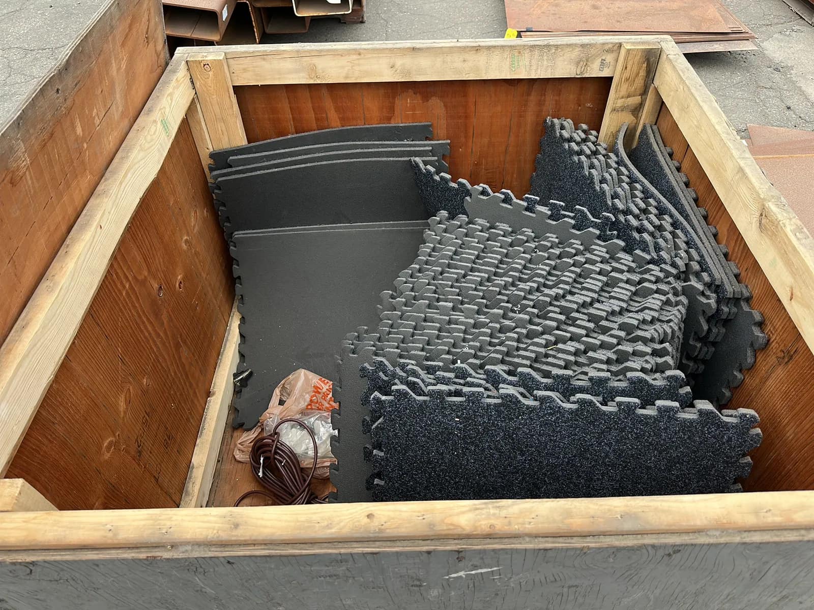 Crate and Contents: Foam Floor Pads, photo 2 of 5