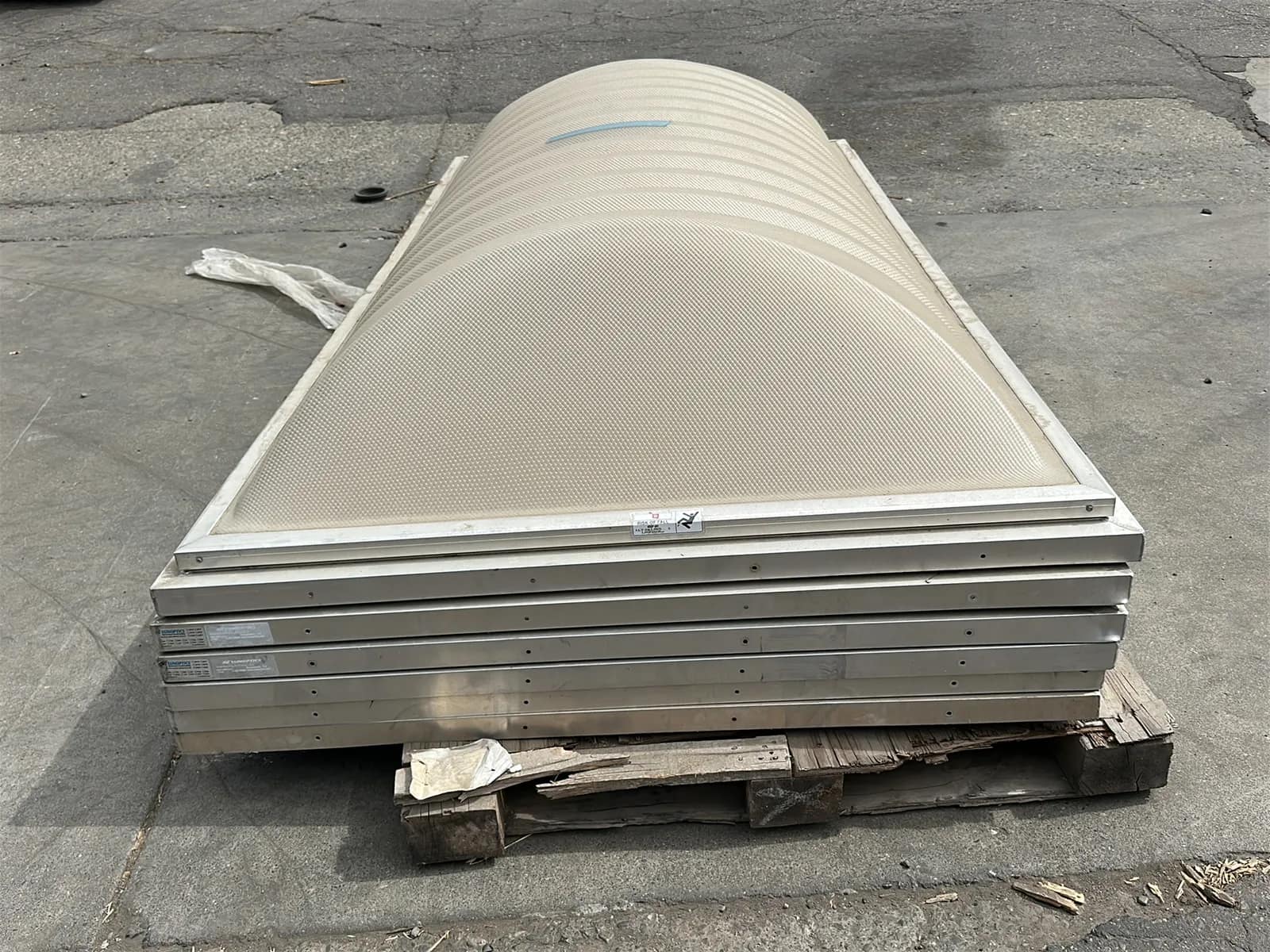 (6) SunOptics Fiberglass Skylights, photo 2 of 6