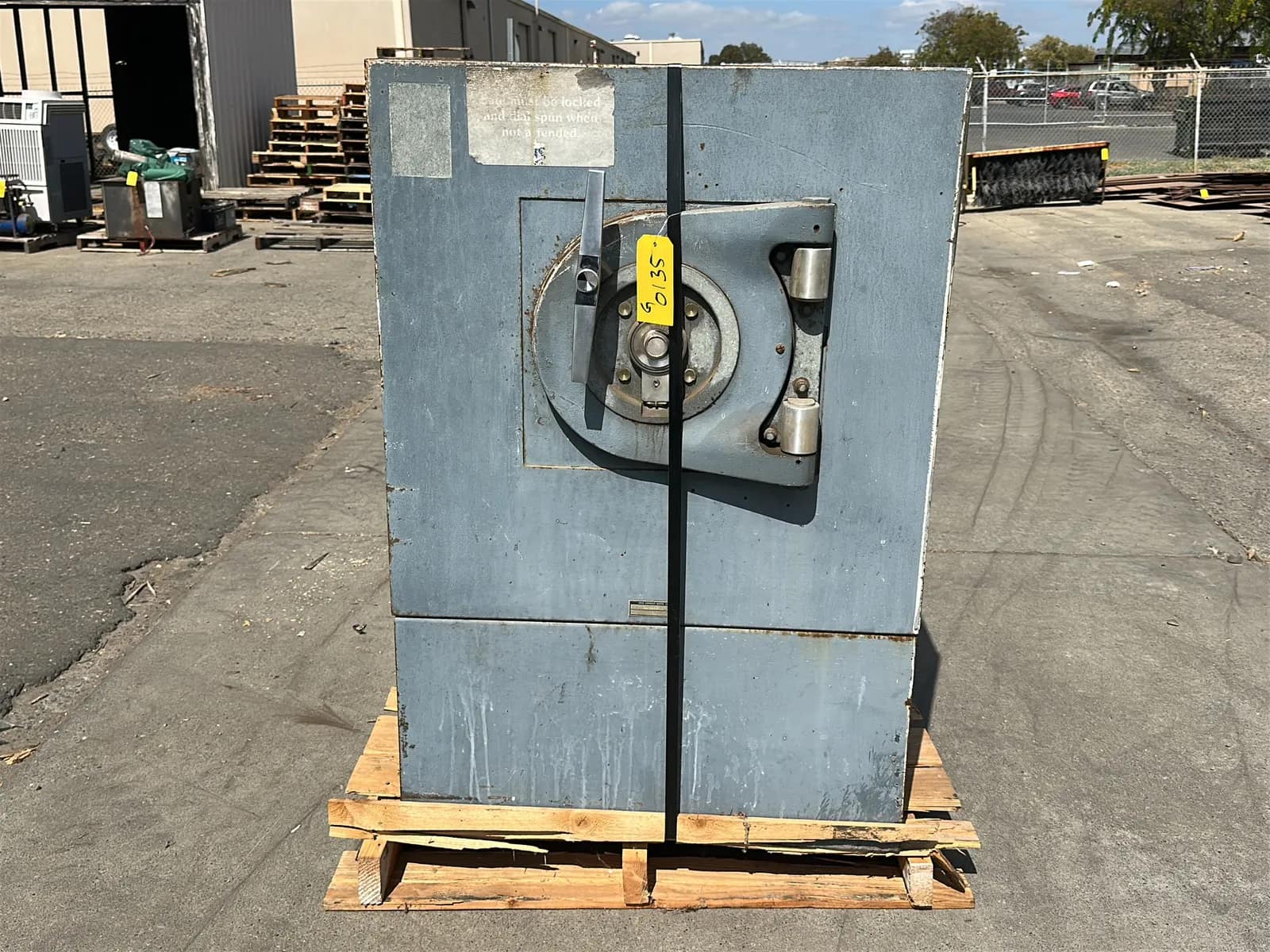Mosler Safe Co. Commercial Door Safe, photo 2 of 7
