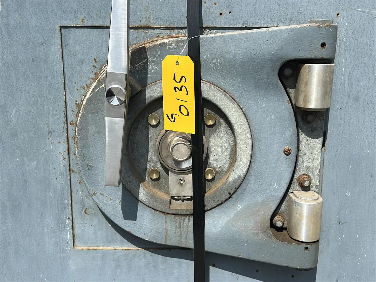 Mosler Safe Co. Commercial Door Safe, photo 7 of 7