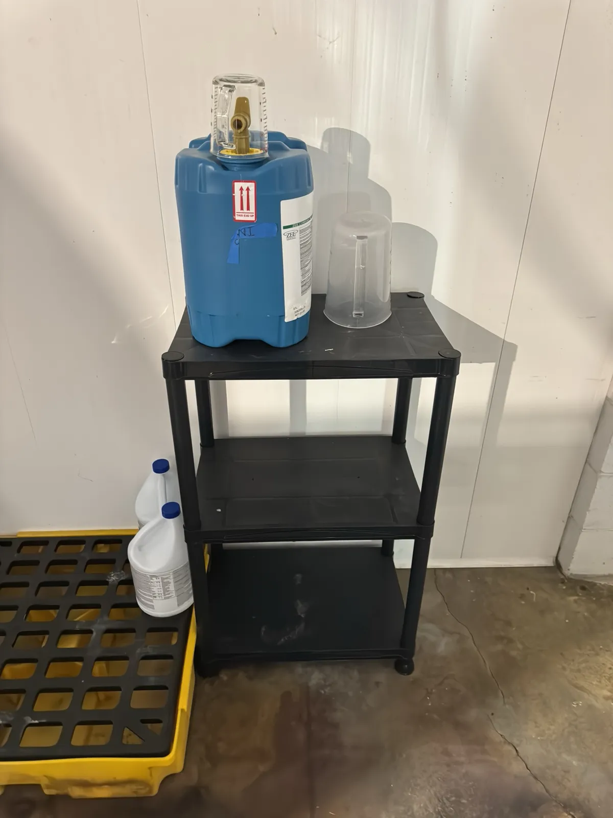 Chemical Station With Spill Containment Platform and (2) Shelving Units, photo 6 of 10