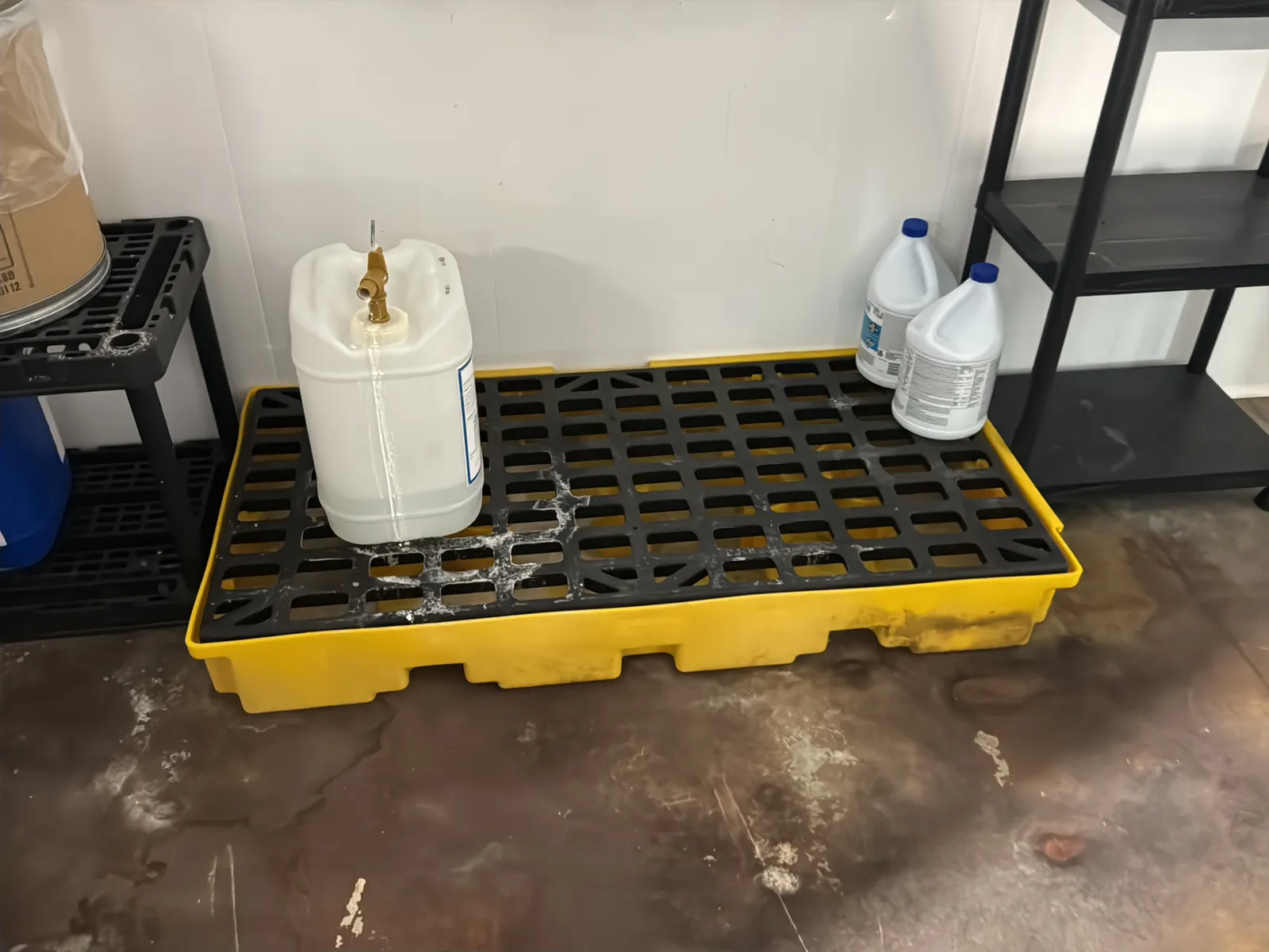 Chemical Station With Spill Containment Platform and (2) Shelving Units, photo 2 of 10
