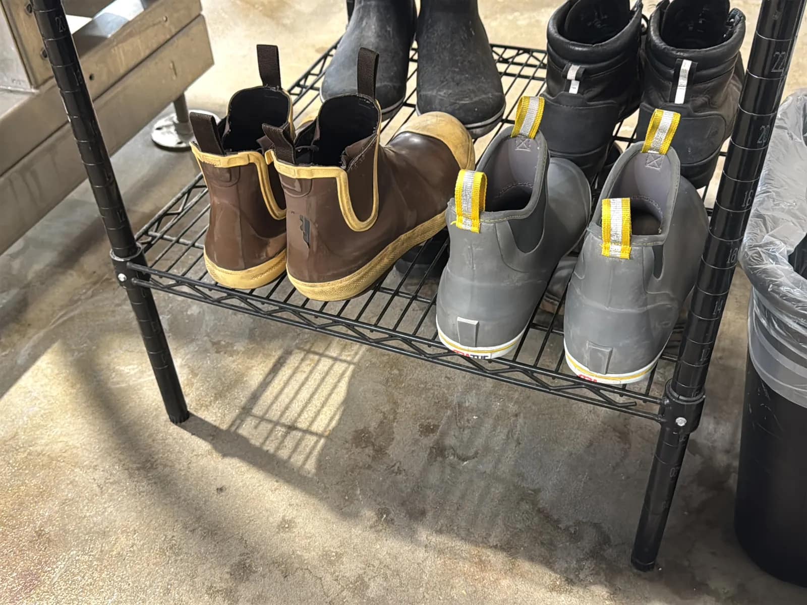 Metro Style Rack And Contents: Shoes, And Gloves, photo 8 of 8