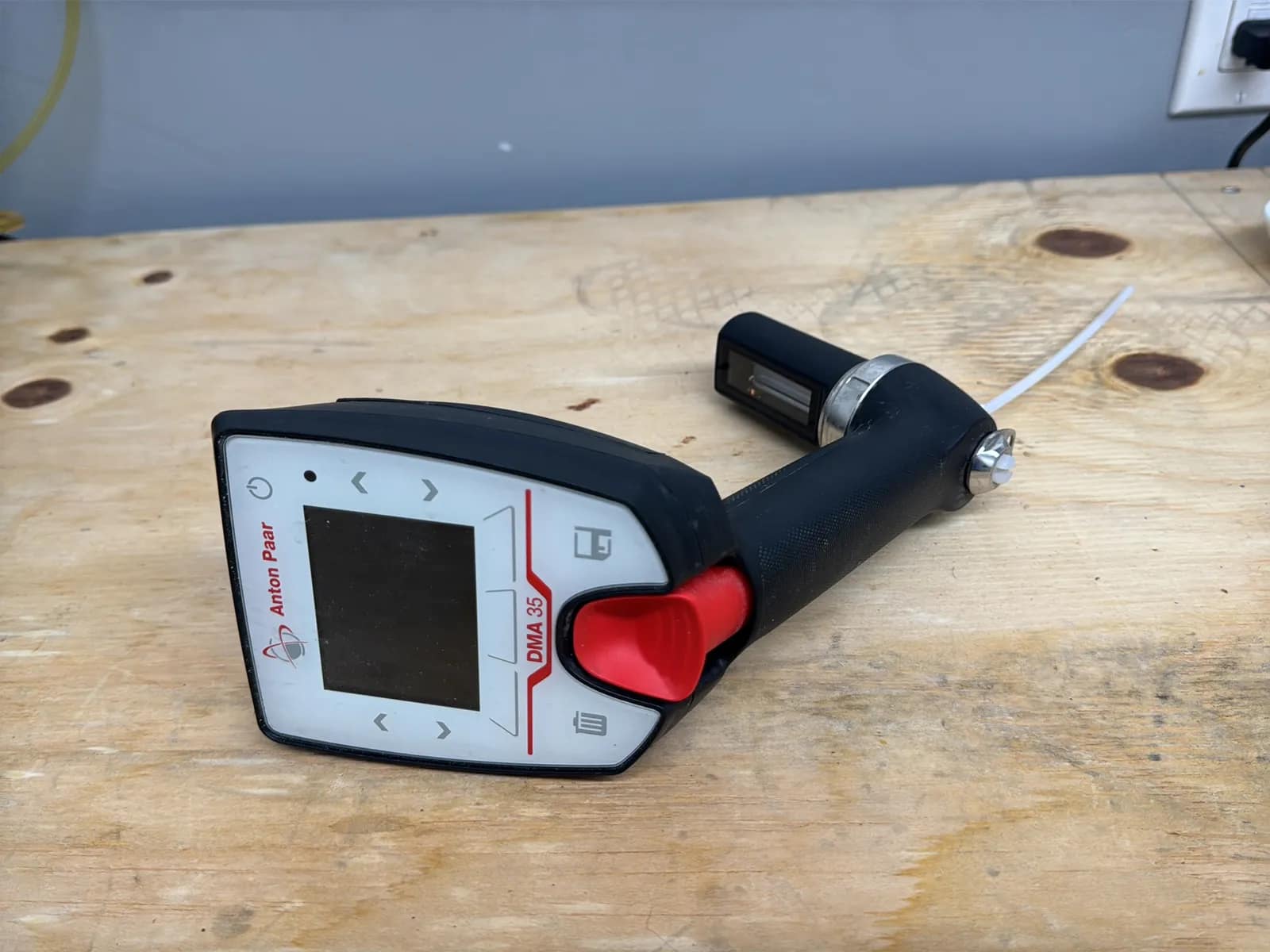 Anton Paar DMA 35 Portable Density Meter, photo 2 of 6