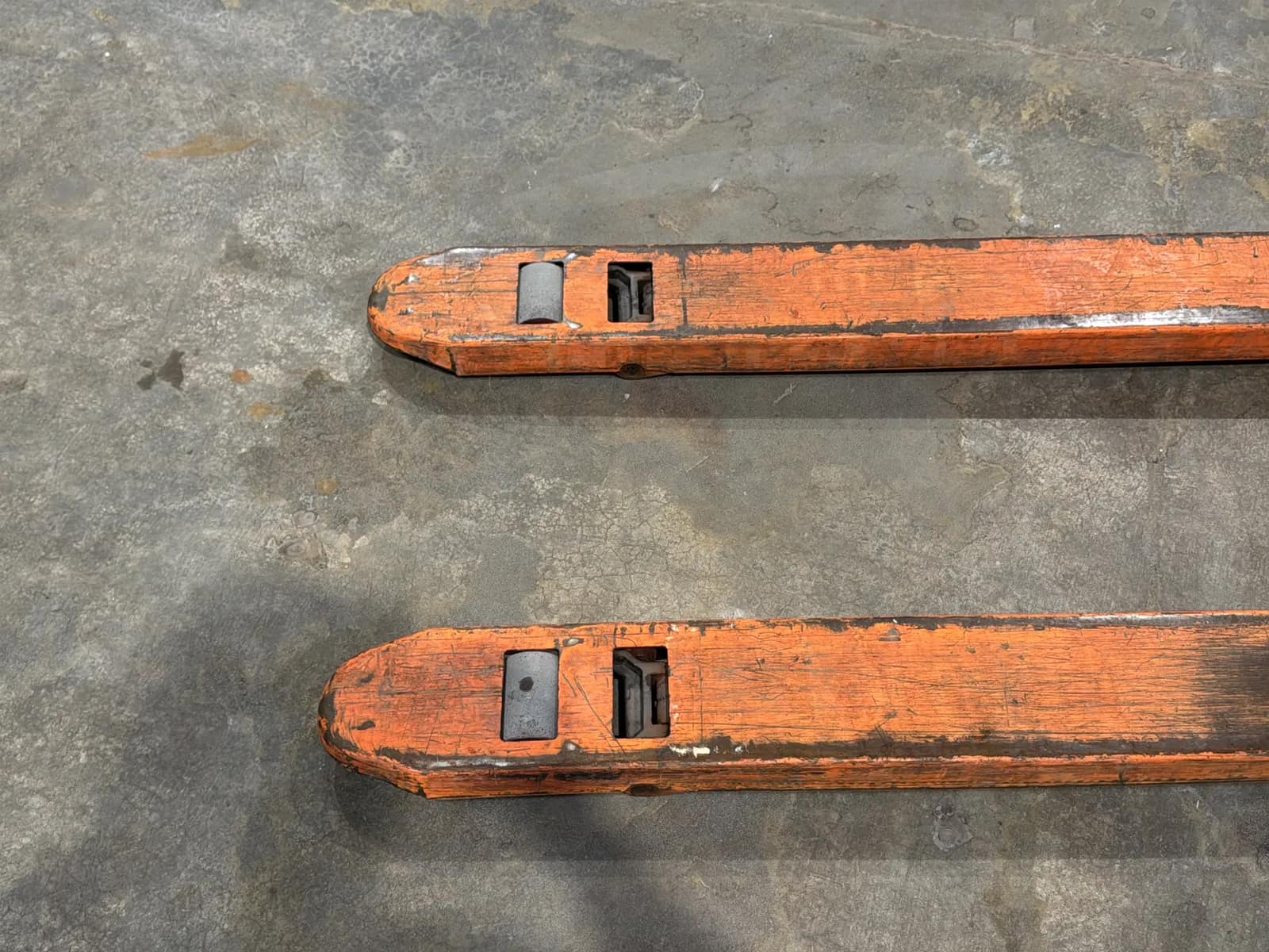 5,500lbs Pallet Jack With 48” Forks, photo 3 of 7