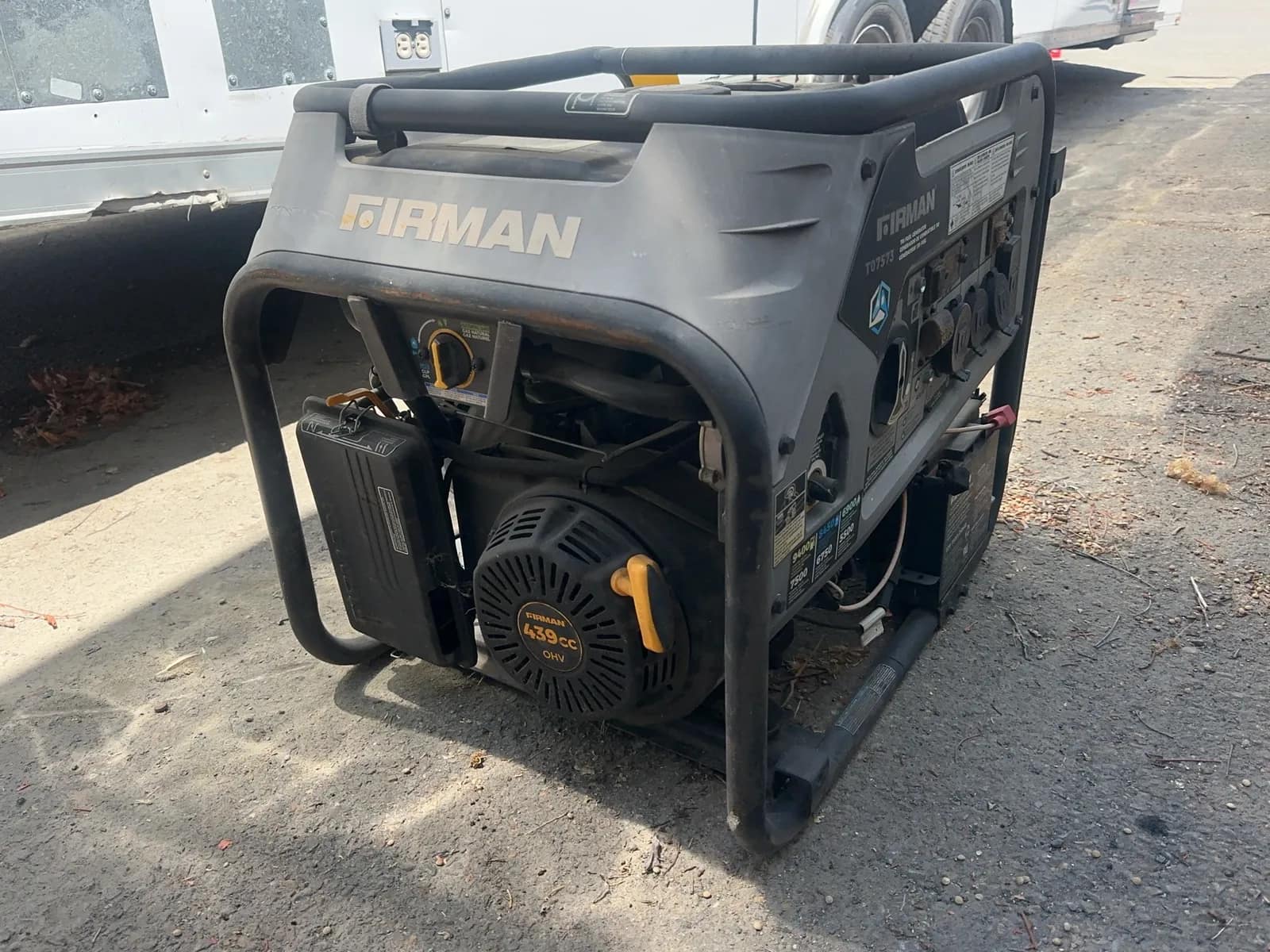 Firman T07573 Tri Fuel Generator, photo 2 of 11
