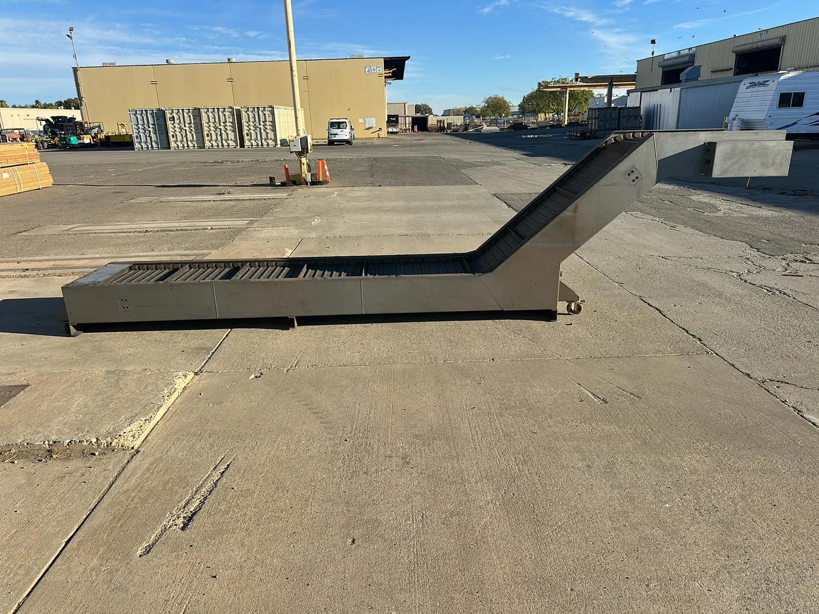 Industrial Conveyor Ramp, photo 2 of 11