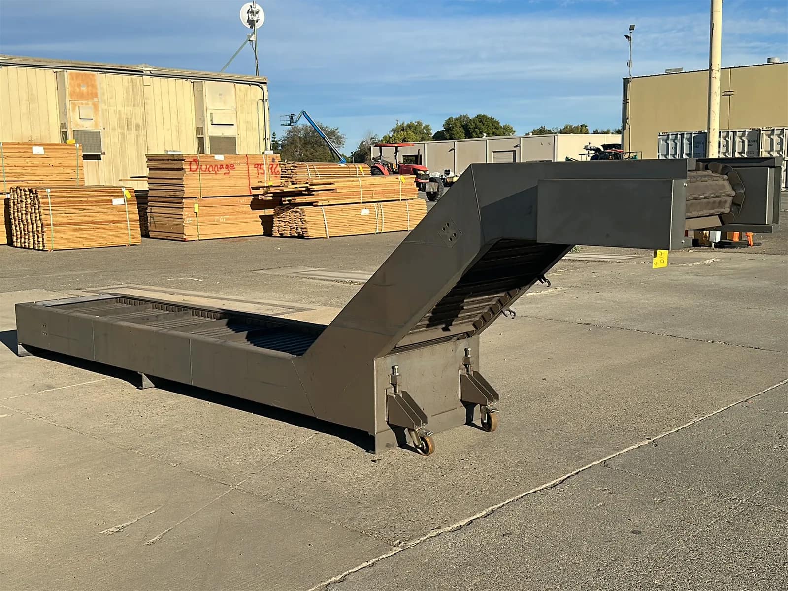 Industrial Conveyor Ramp, photo 3 of 11