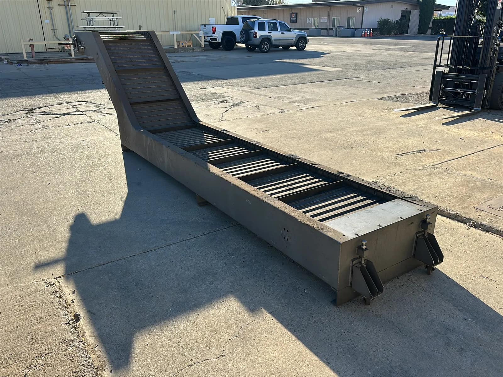 Industrial Conveyor Ramp, photo 10 of 11