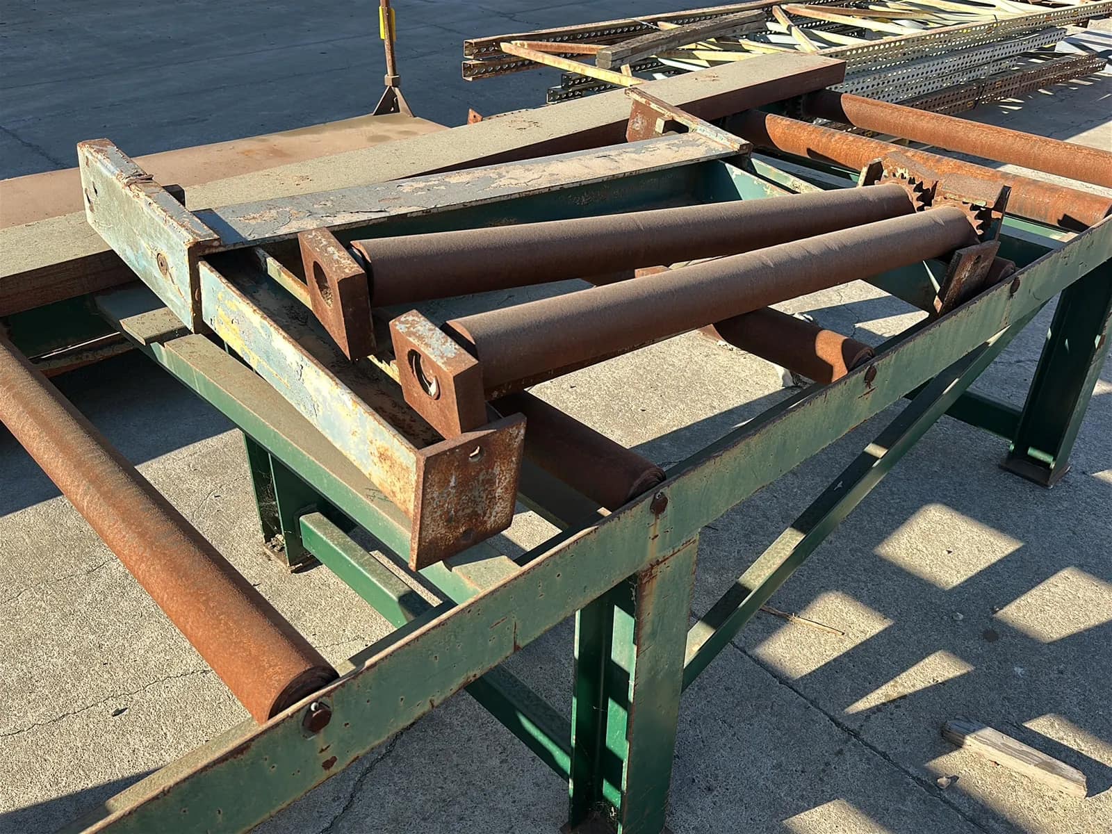 Heavy Duty Steel Conveyor Table, photo 6 of 7