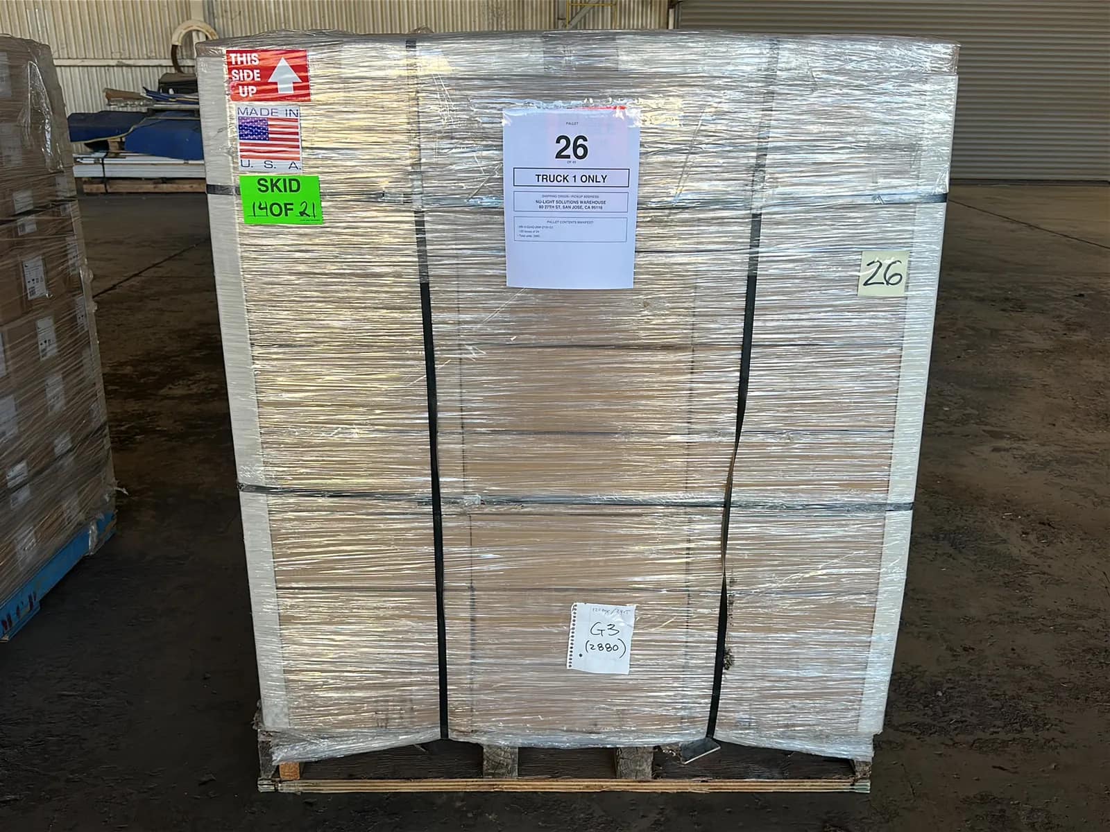 (2880) Lunera LED Vertical Helen Lamps - $103,680 Approximate Retail Value (Unused), photo 4 of 4