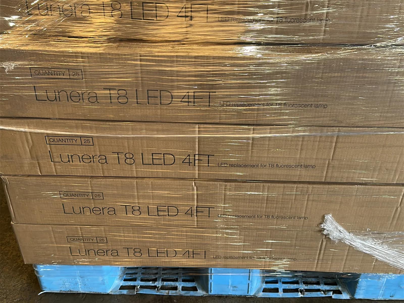 (385) Lunera 4' LED Straight Tube Light Bulbs - $5,775 Approximate Retail Value (Unused), photo 11 of 14