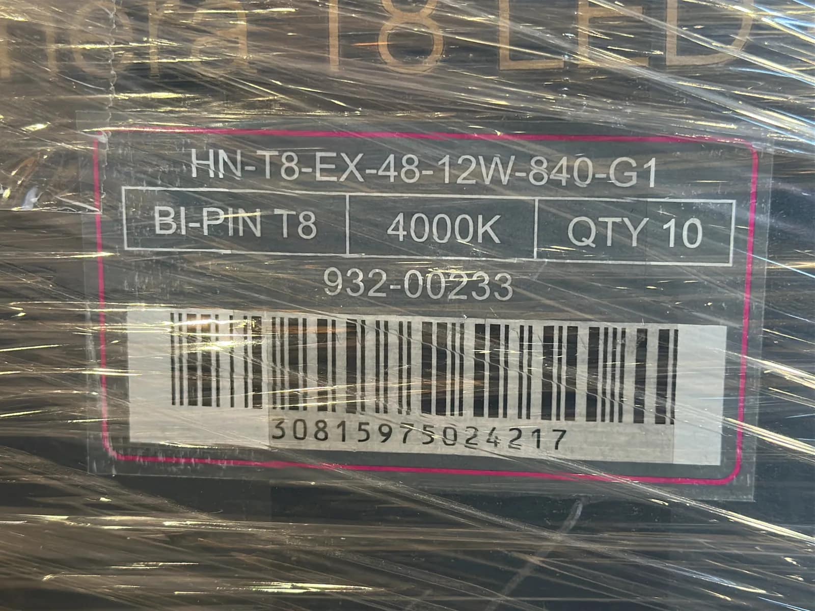 (385) Lunera 4' LED Straight Tube Light Bulbs - $5,775 Approximate Retail Value (Unused), photo 4 of 14