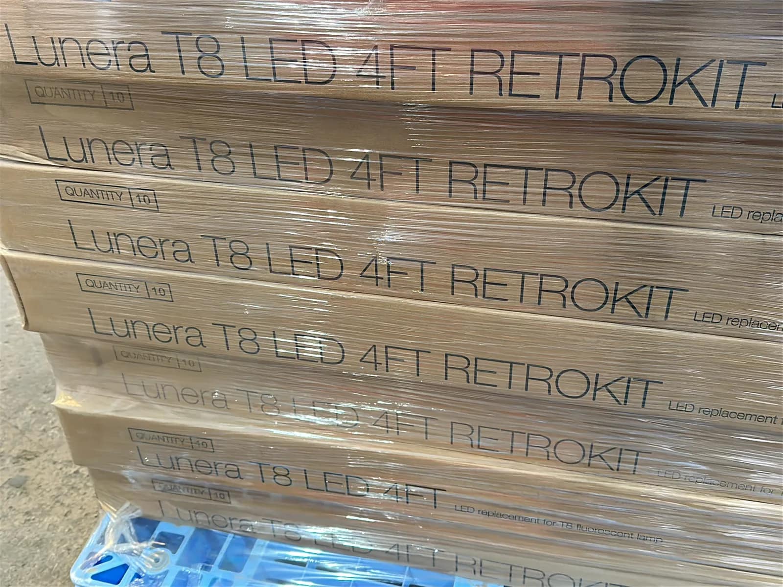 (400) Lunera 4' LED Straight Tube Light Bulbs - $6,000 Approximate Retail Value (Unused), photo 7 of 9